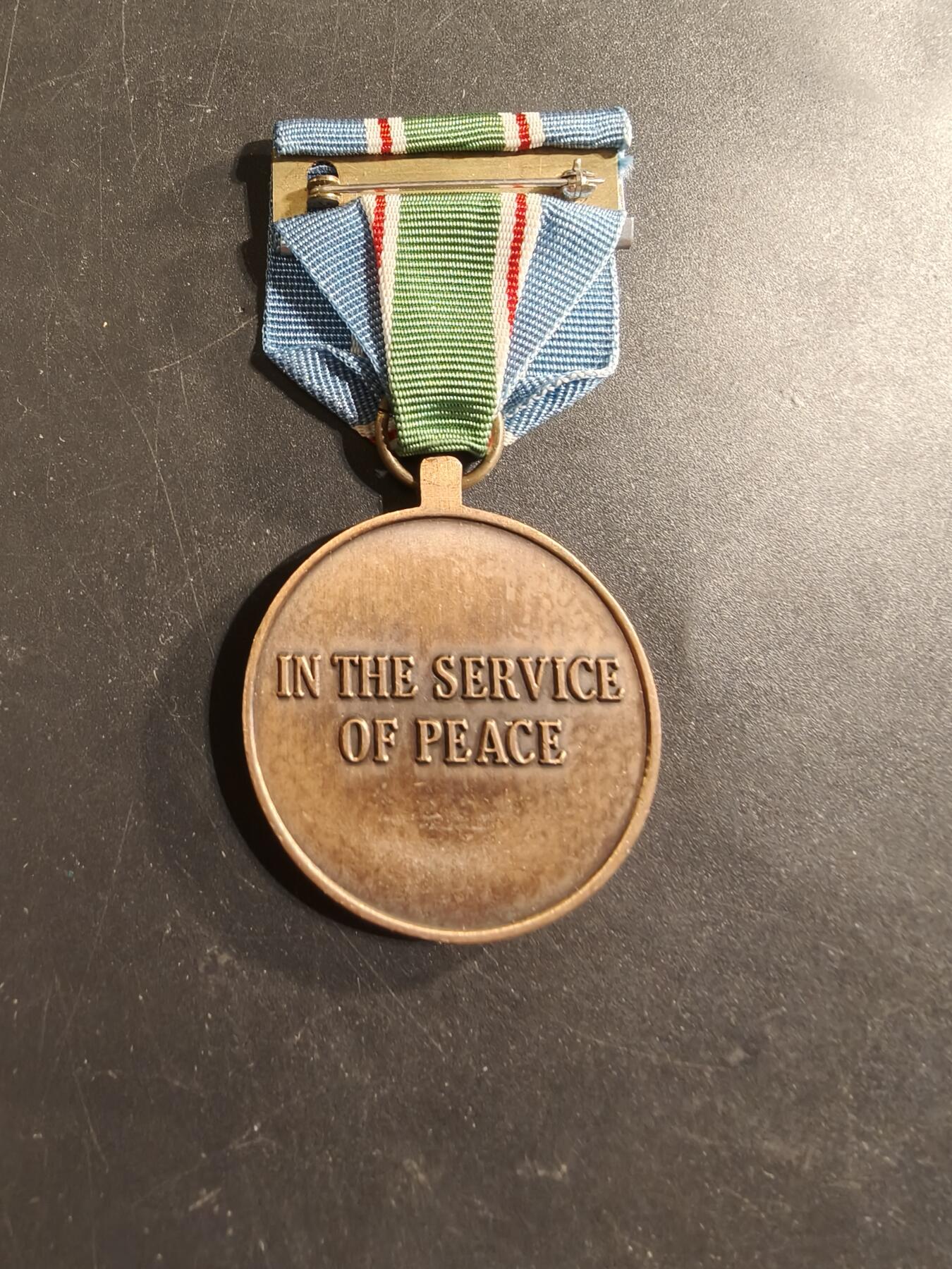 老王徽章第174期 美国联合国维和奖章