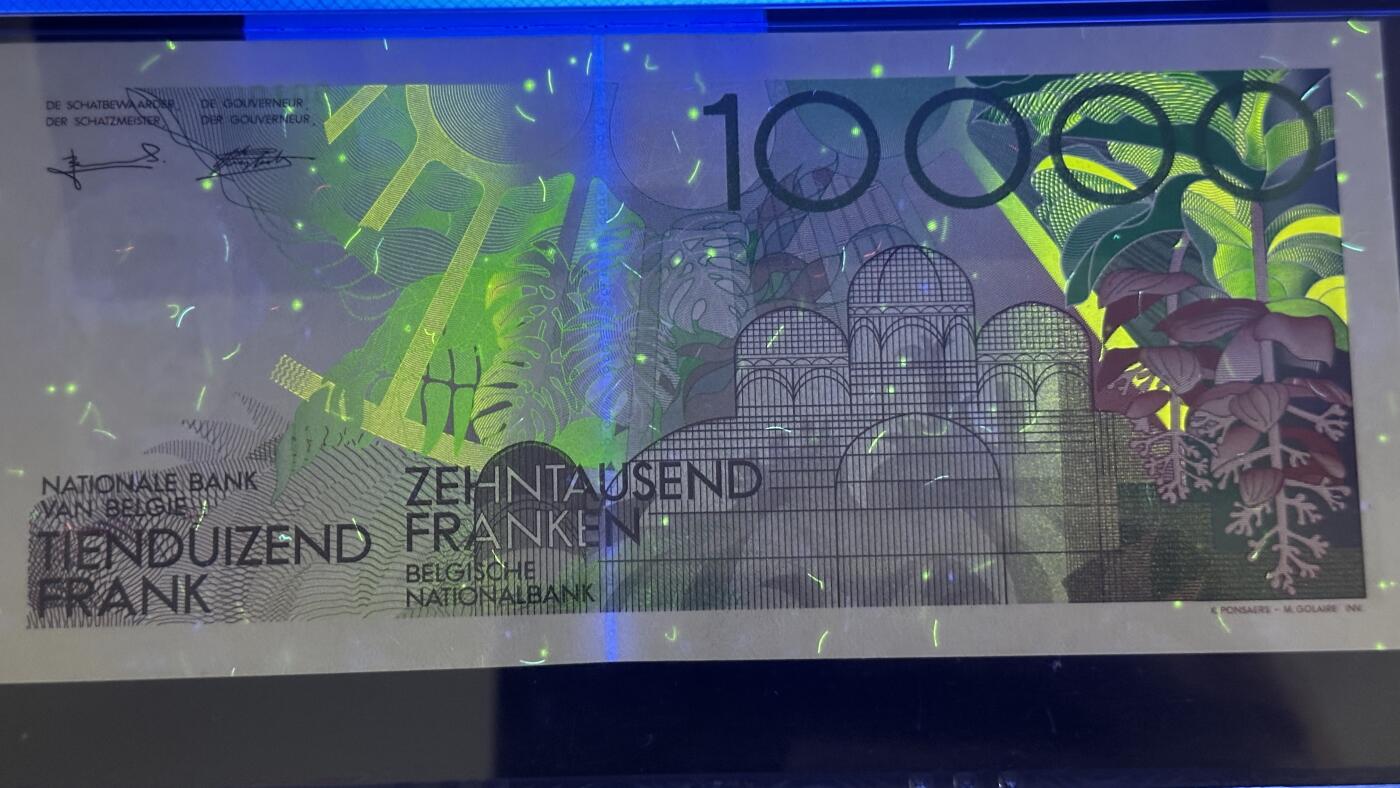 🎉🎉🎉《外钞收藏家》第六百期（年度庆典场）（本平台长期征集拍品、欢迎藏友们联系合作）❤️❤️❤️ 1992-97年比利时末版1万法郎 PMG64 没看出什么问题 外钞经典品种  整体票面比倒二版还优秀 斯拉尼娅雕刻作品 外钞收藏必入品种