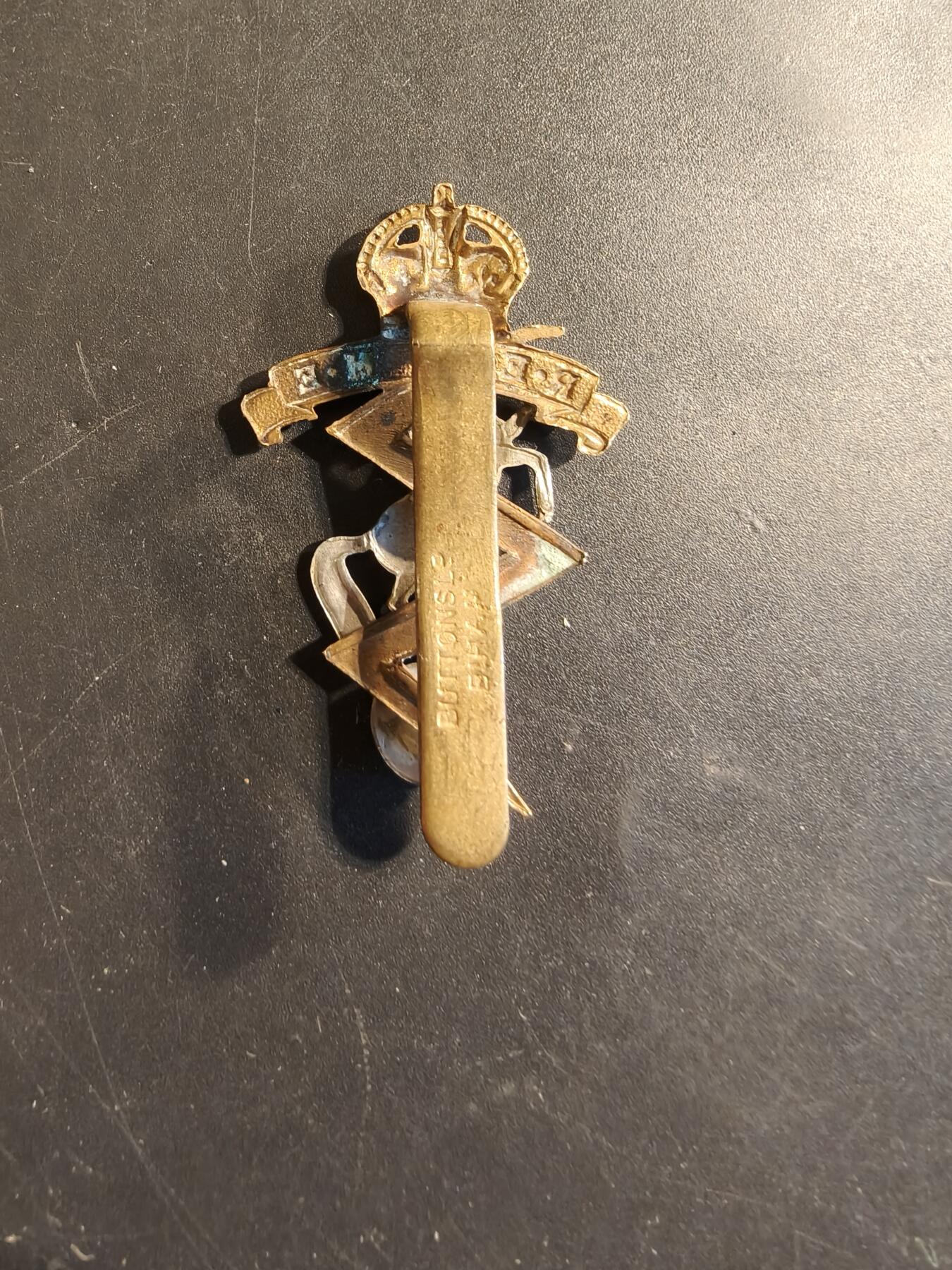 老王徽章第174期 英国皇家机电工兵团帽徽    一战时期