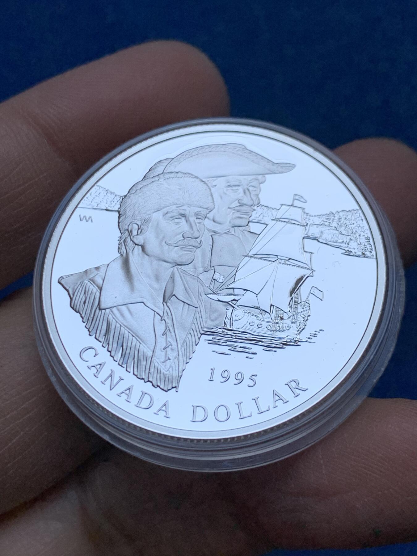 《竞宝斋》第454场 周日，周一 2场连拍 （全场包邮，欢迎送拍） 加拿大1995年哈德逊湾公司成立325周年纪念银币 925银 25.1克