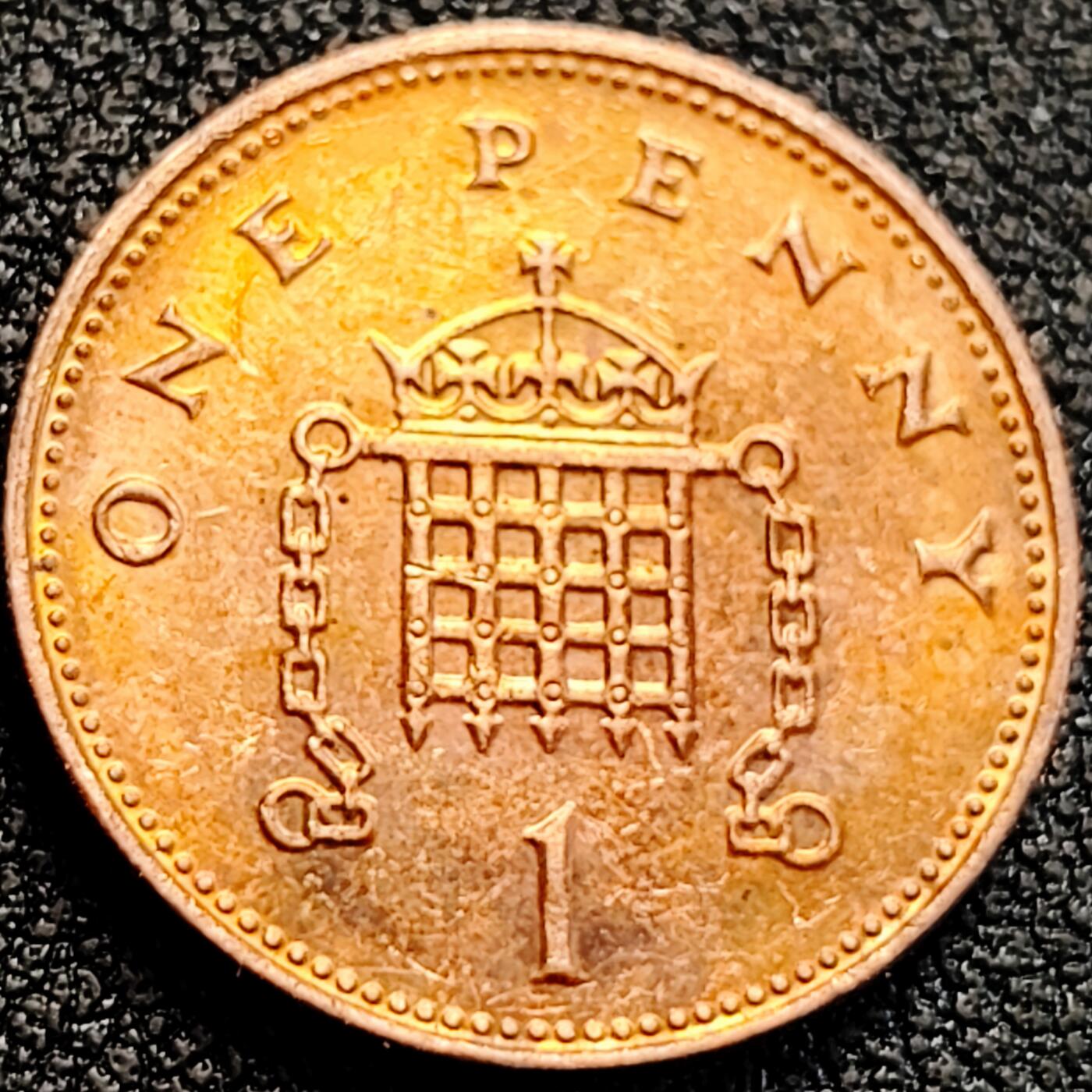 泉币菌-第163场-新年第六场 精品福利场 1999 青年版女王 英国1便士青铜硬币 20.3毫米3.5克 