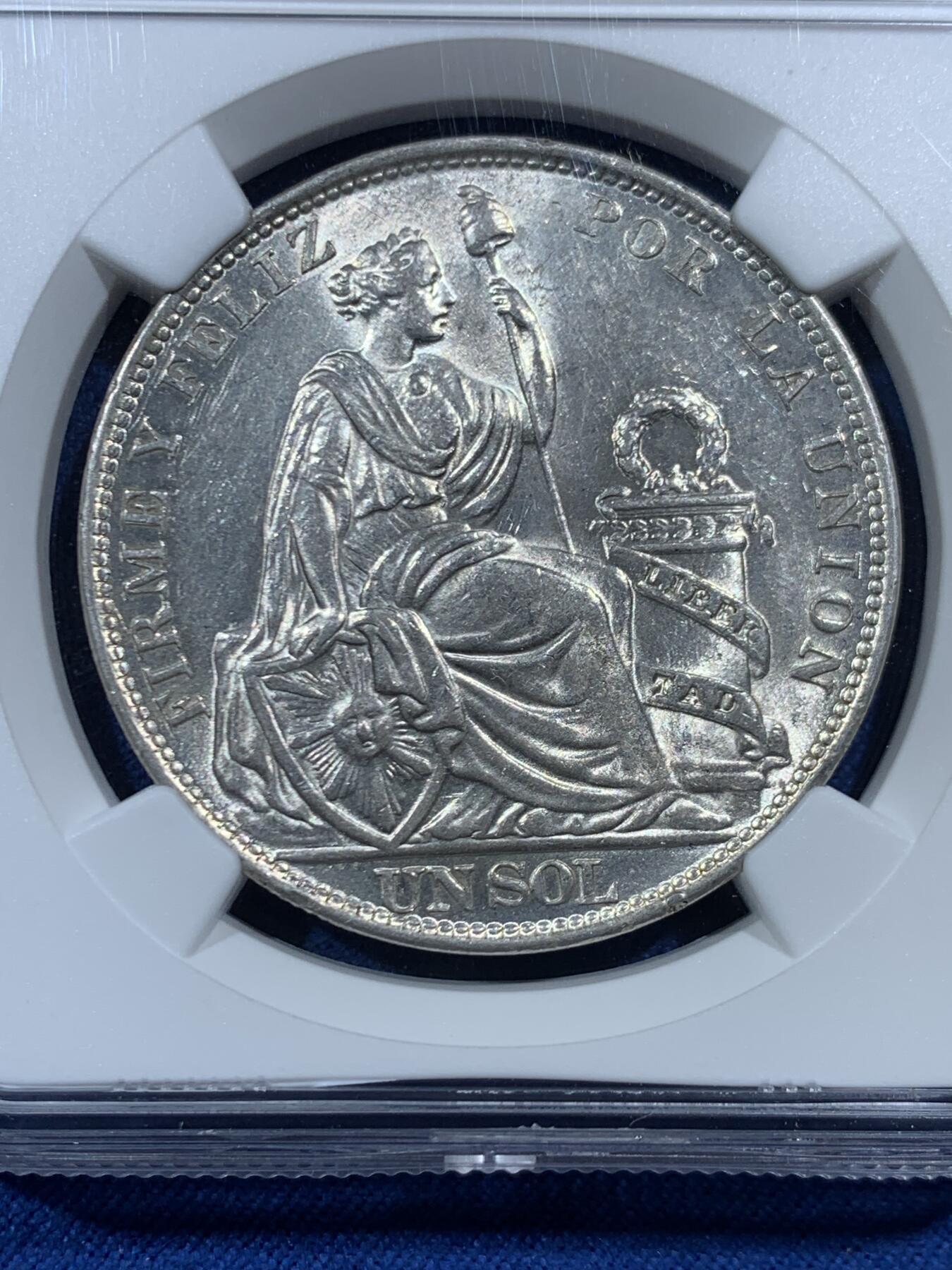 《竞宝斋》第454场 周日，周一 2场连拍 （全场包邮，欢迎送拍） NGC MS62 秘鲁1916年坐人女神1索尔银币 INCUSE版别较少 早期900高银版 白净底板  非常值得入手