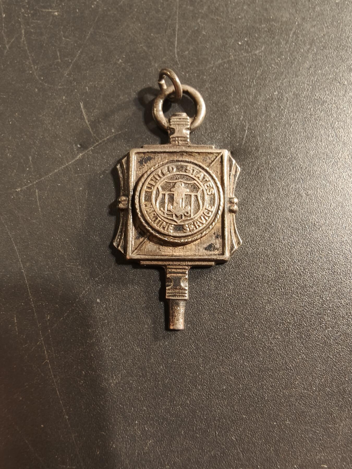 老王徽章第174期 美国二战海事服务吊坠   925银    6.1g