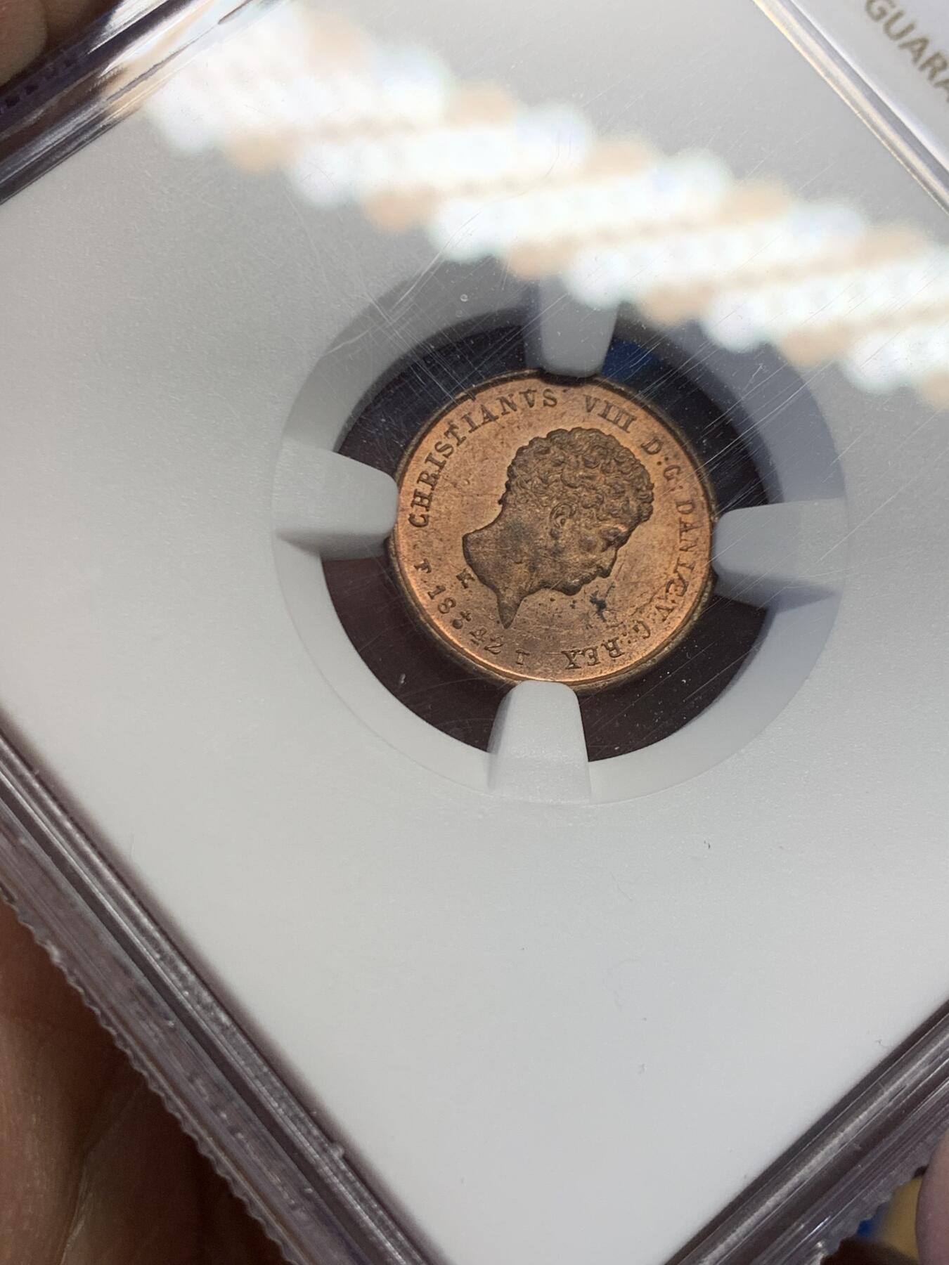 《竞宝斋》第454场 周日，周一 2场连拍 （全场包邮，欢迎送拍） NGC MS63RB 丹麦 1842年1/5RBS铜币 季军分 少见品种 单年版 这一套的最小面值 快200年的小辅币能有这种红的原铜光很难得！