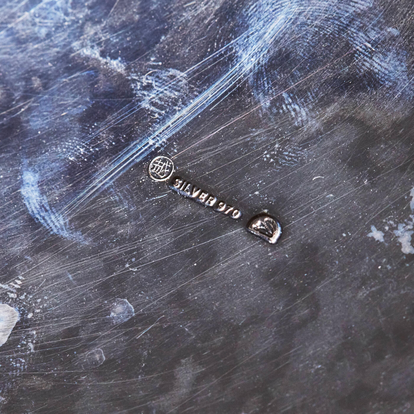 【俄甄集藏】2026年(046)01-07 星期三 晚 19:30 全场包邮 日本现代银质果篮，长：207mm，宽：180mm，高：50mm，重量：226.4克，970银