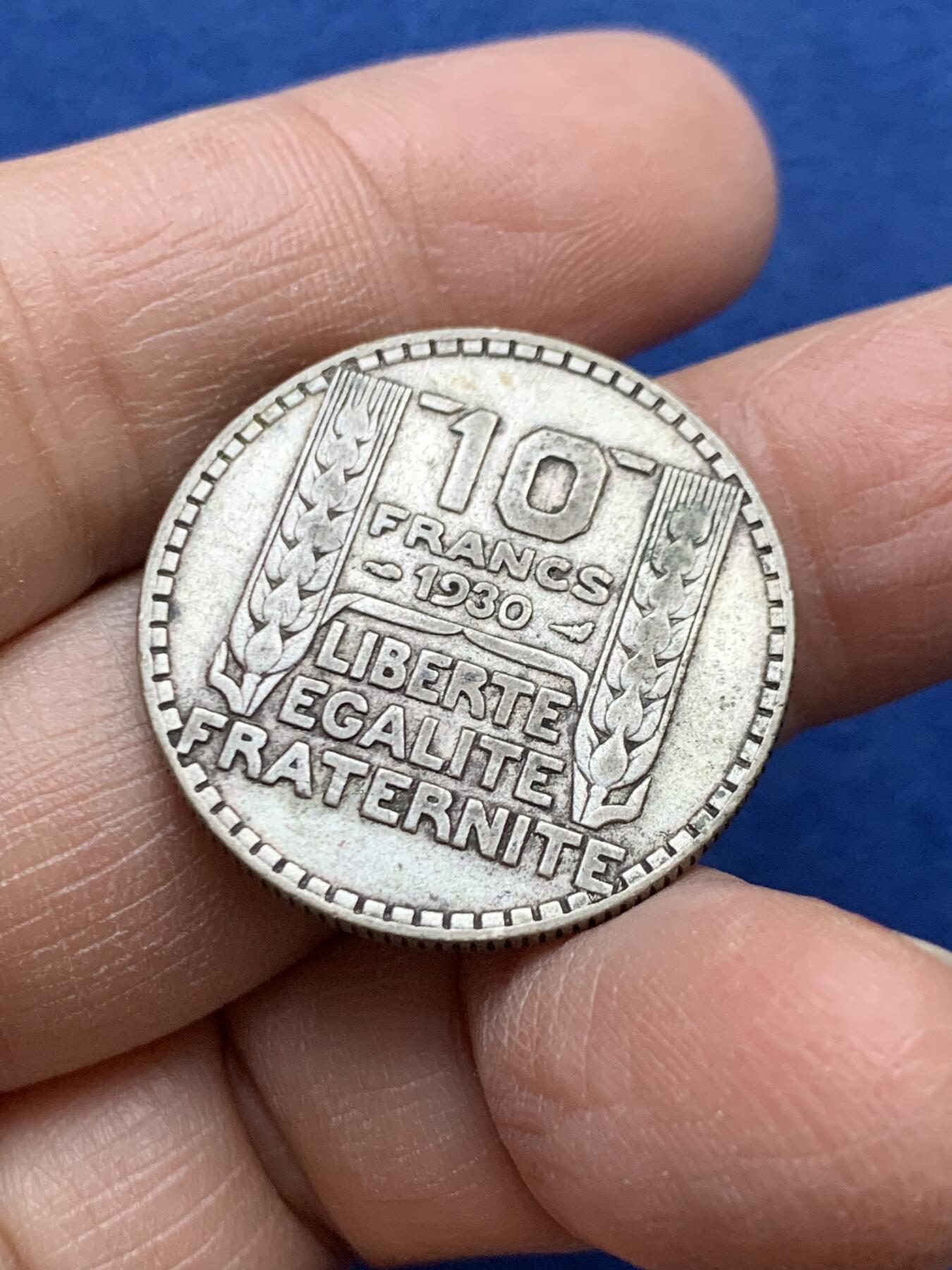 《竞宝斋》第454场 周日，周一 2场连拍 （全场包邮，欢迎送拍） 法国1930年女神10法郎银币