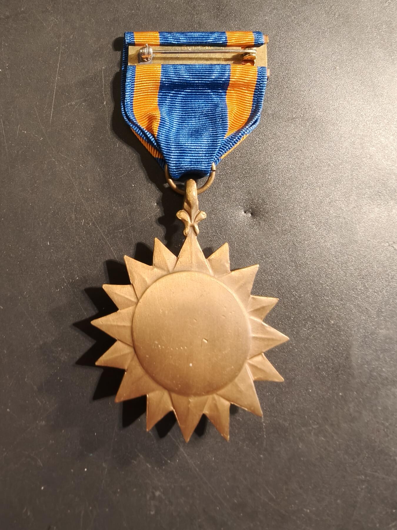 老王徽章第174期 美国空中奖章    