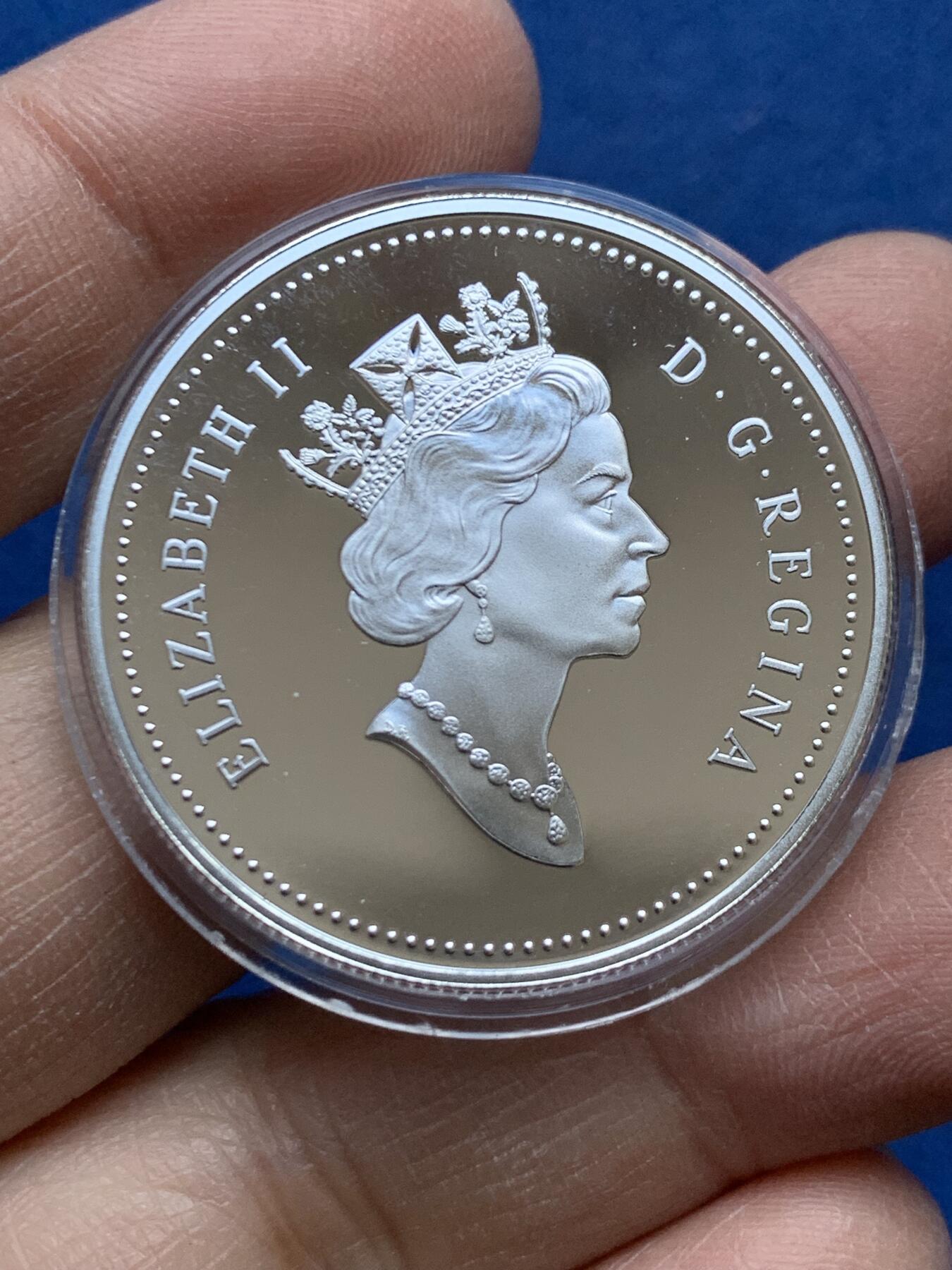 《竞宝斋》第454场 周日，周一 2场连拍 （全场包邮，欢迎送拍） 加拿大1995年哈德逊湾公司成立325周年纪念银币 925银 25.1克