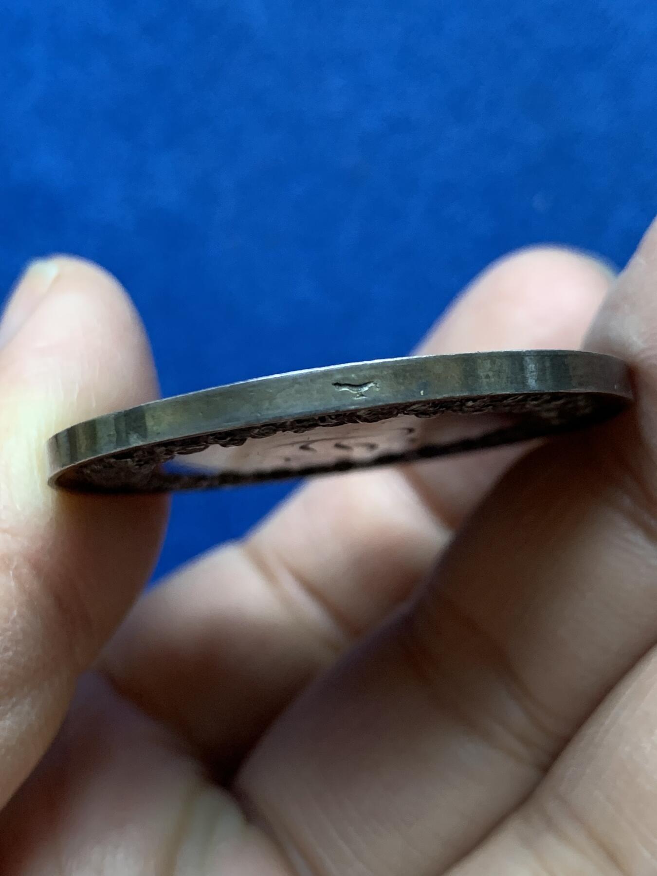 《竞宝斋》第454场 周日，周一 2场连拍 （全场包邮，欢迎送拍） 法国婚姻与爱情纪念银章 神灯边铭 25.7克 38.8MM