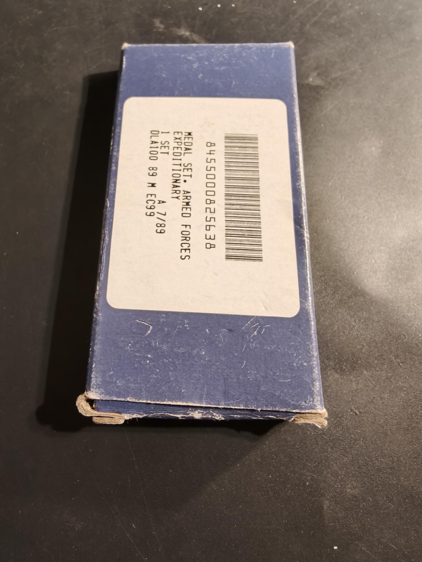 老王徽章第174期 美国武装力量远征奖章    原盒带略