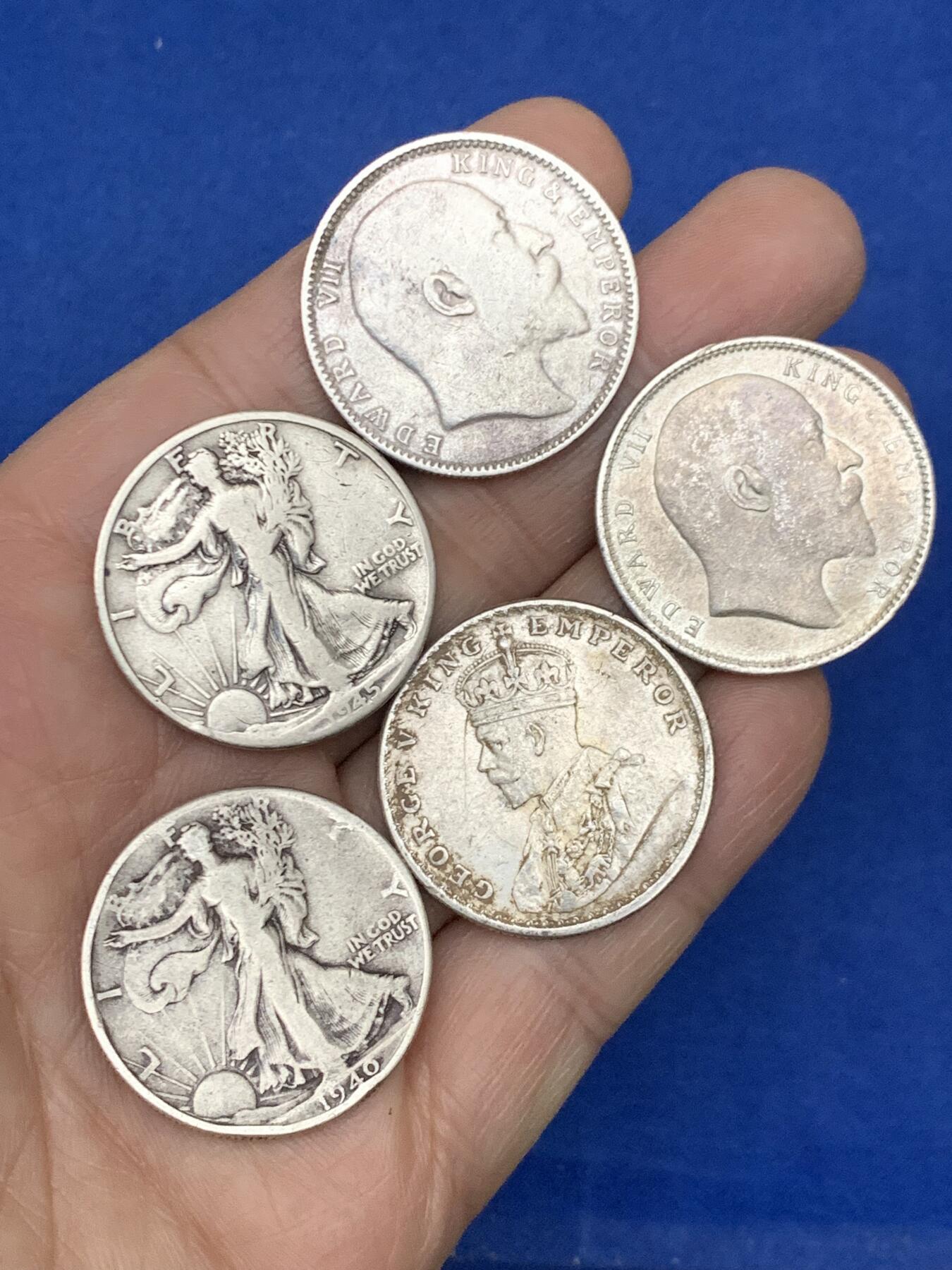 《竞宝斋》第454场 周日，周一 2场连拍 （全场包邮，欢迎送拍） 五枚一组 印度1卢比和美国行走女神半圆银币 细节见图 约59克