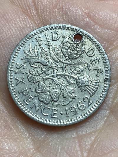 2026年第三场(总第一百七十二场）外国好品散币场(免佣金) - 打孔–英国🇬🇧1962年6便士(伊丽莎白二世青年桂冠第二版)