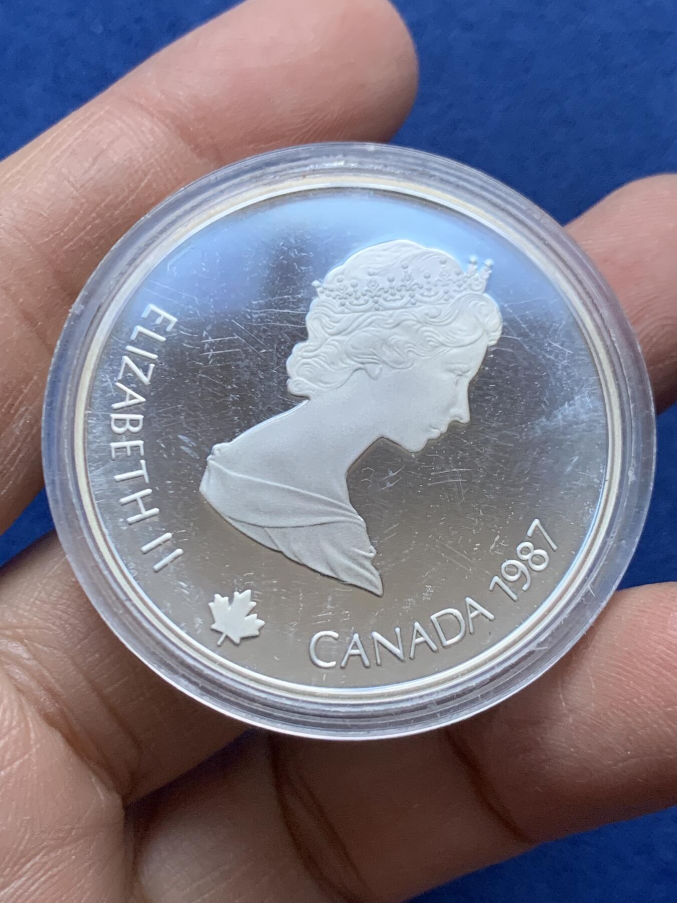 《竞宝斋》第454场 周日，周一 2场连拍 （全场包邮，欢迎送拍） 加拿大1988年卡尔加里冬奥会-跳台滑雪精制大银币 925银 34克