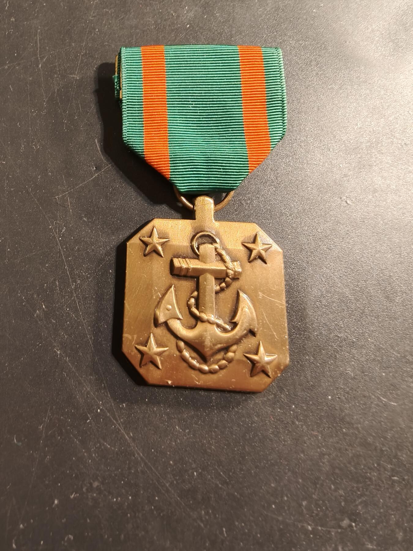 老王徽章第174期 美国海军成就奖章