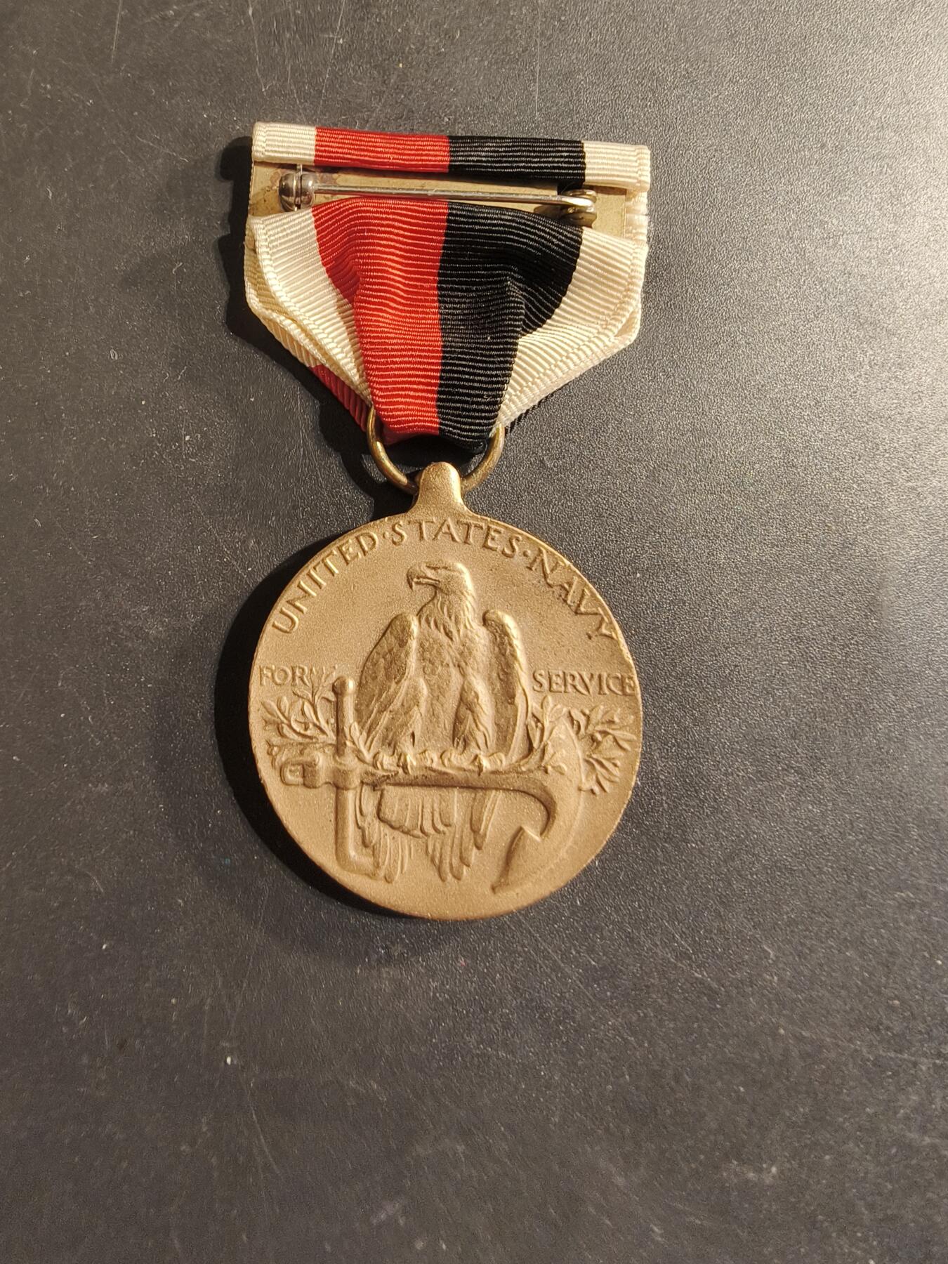 老王徽章第174期 美国海军二战占领军服役奖章