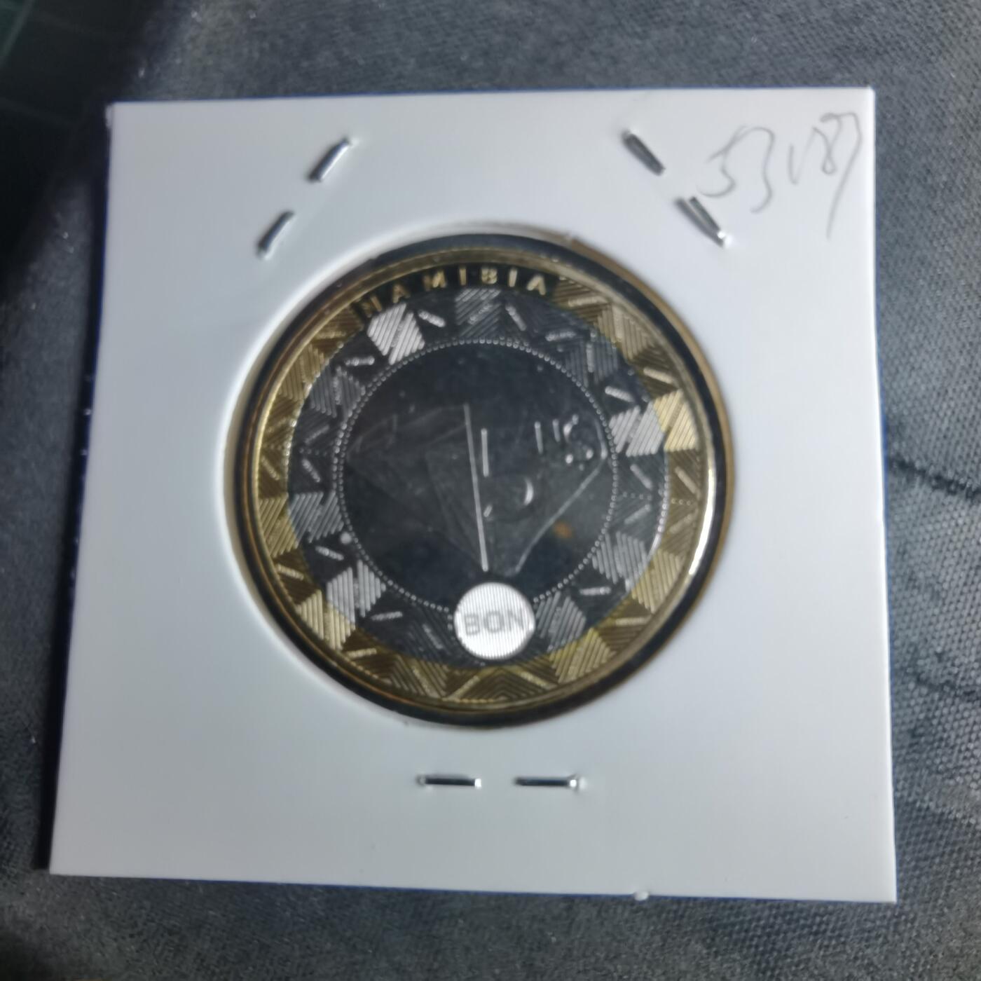 沼泽如烟--第953场 纳米比亚2025年5比索