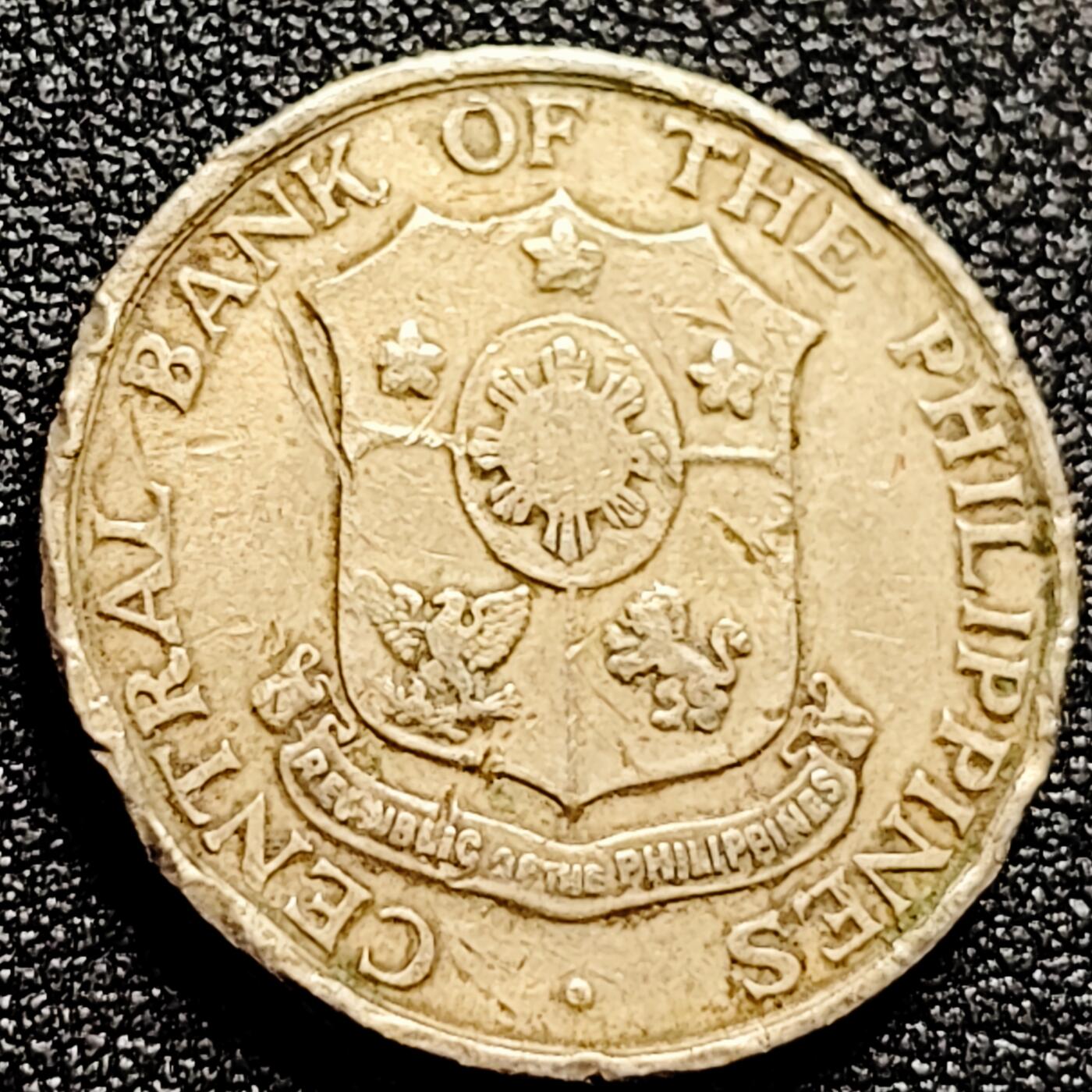 泉币菌-第165场-新年第八场 精品福利场 菲律宾60年代 独立首版火山女神 25分镍币 24MM