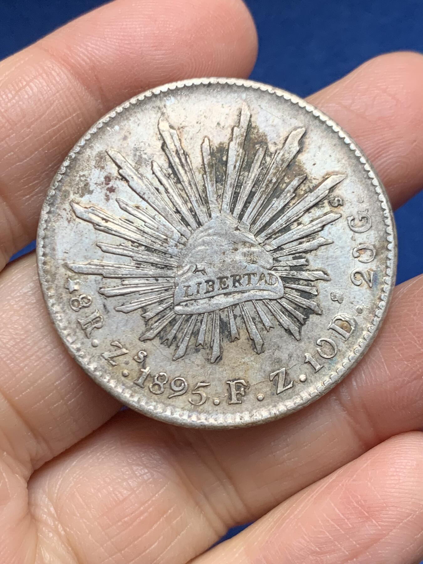 《竞宝斋》第455场 周日，周一 2场连拍 （全场包邮，欢迎送拍） 墨西哥 1895 ZS FZ 鹰洋银币 有戳 细节见图