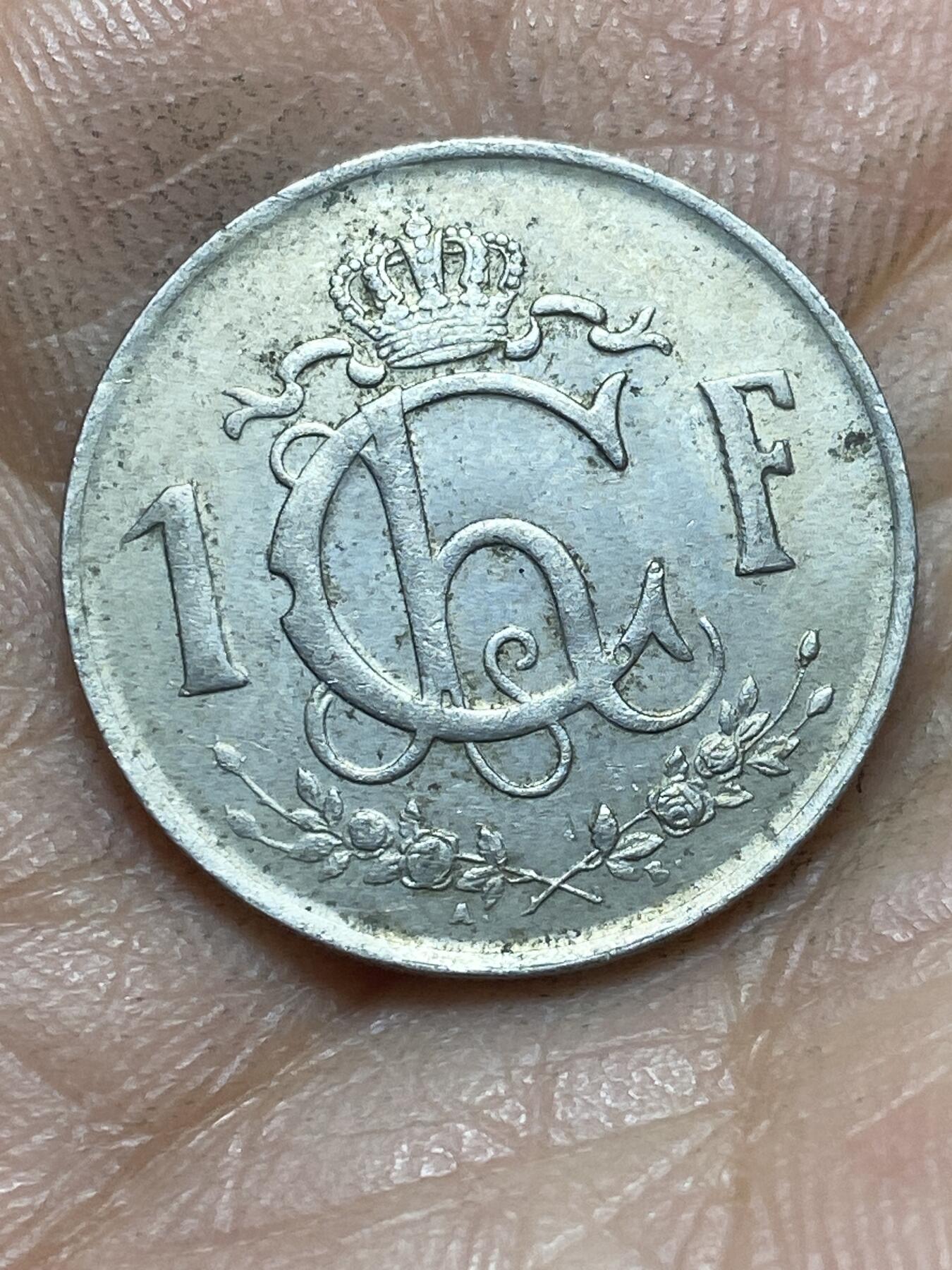 2026年第四场(总第一百七十三场）外国好品散币场(免佣金) 卢森堡🇱🇺1952年1法郎(第七任大公夏洛特夫人时期，第四版首发年)