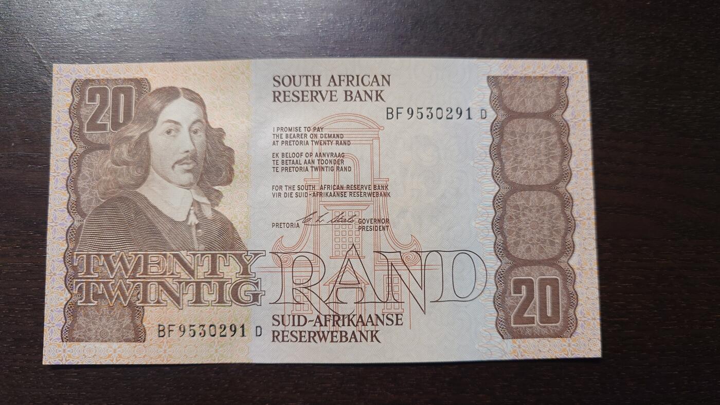 【新年五拍】世界钱币～微拍第226期暨2026年第5期   老版南非20兰特 全新绝品无47尾号291