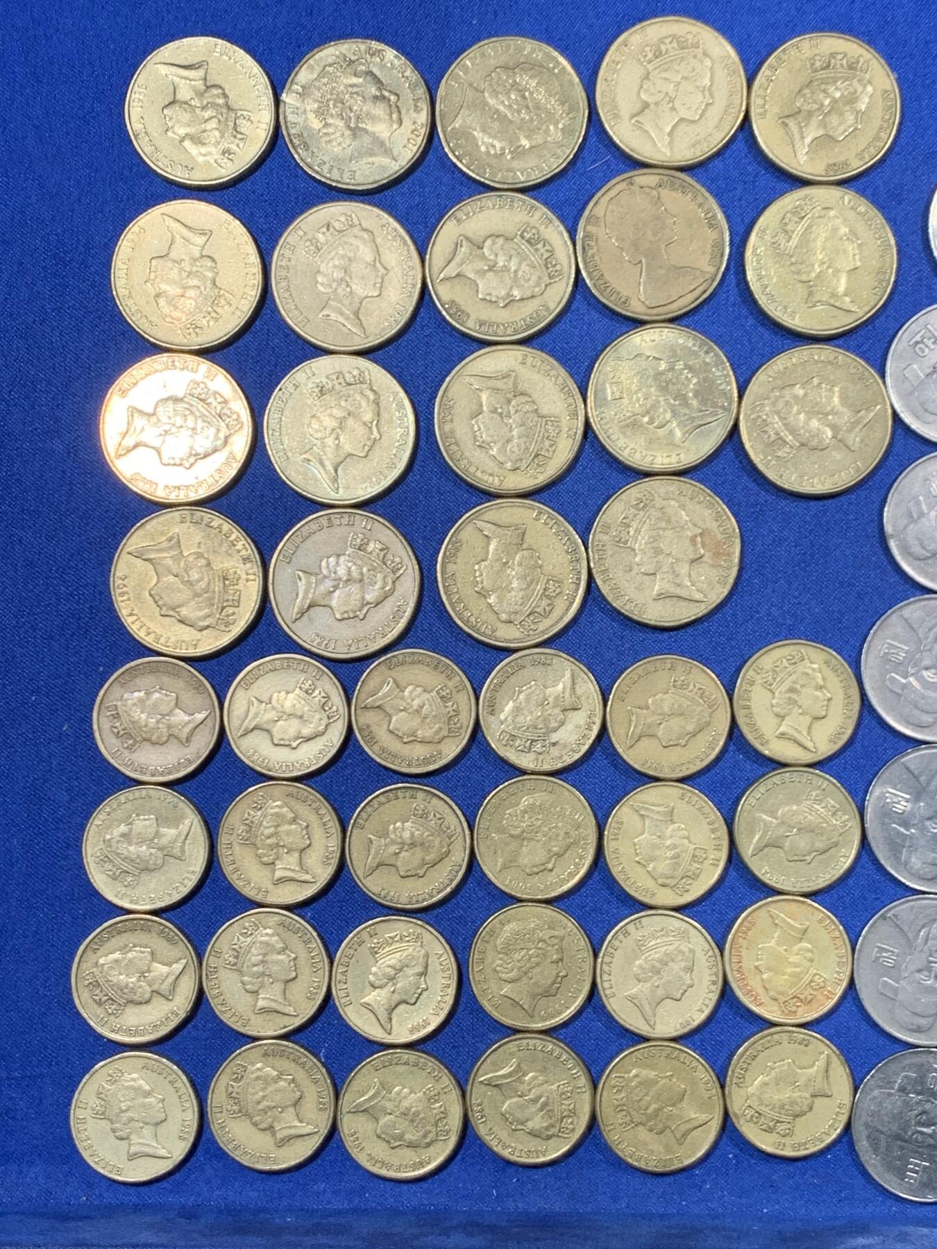 《竞宝斋》第455场 周日，周一 2场连拍 （全场包邮，欢迎送拍） 澳元与韩元一组 细节见图