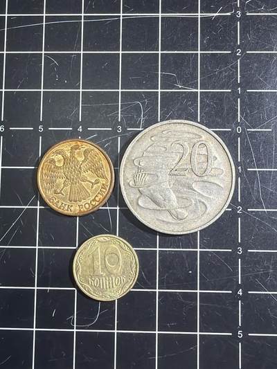 古冰库章牌勋赏收藏0起拍卖 - 外币三枚