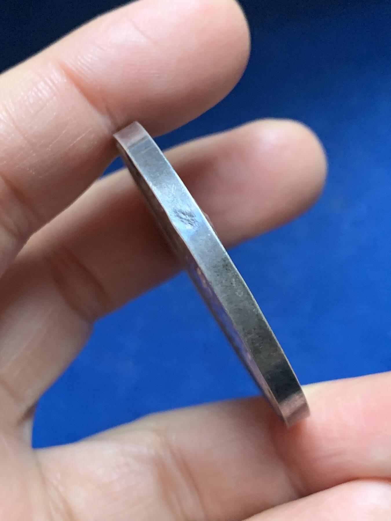 《竞宝斋》第455场 周日，周一 2场连拍 （全场包邮，欢迎送拍） 梵蒂冈1930年庇护十一世城市景观大银章，背面城市景观，两个小天使，直径：43.8mm，重：38.65g