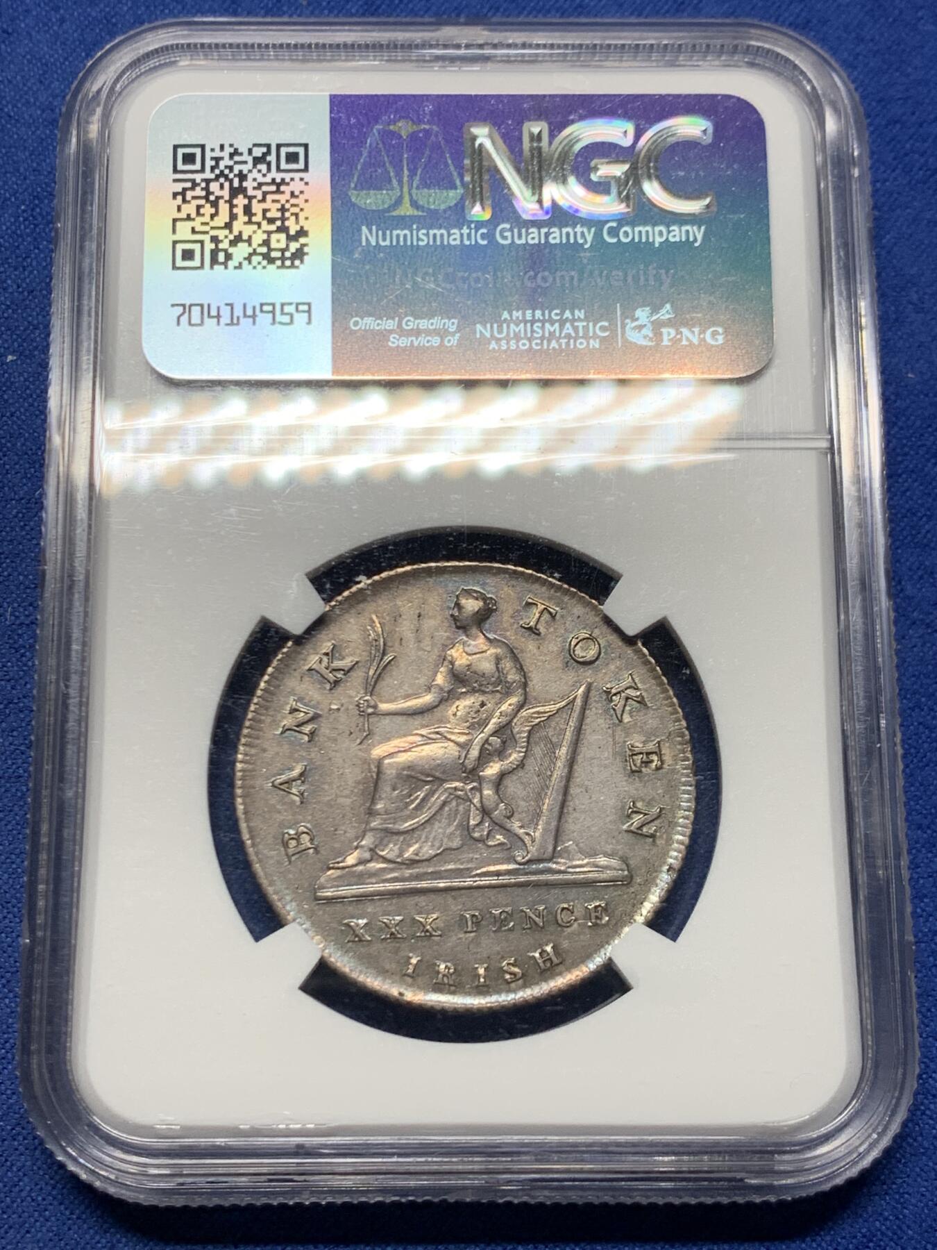 《竞宝斋》第455场 周日，周一 2场连拍 （全场包邮，欢迎送拍） NGC AUD 英国 1808年 30便士Token 银币 爱尔兰银行版 乔治三世时期发行 少见的背面女神所持竖琴尖端指向“O”和“K”中间版 细节一流 淡五彩包浆 实物很漂亮 稀有品种