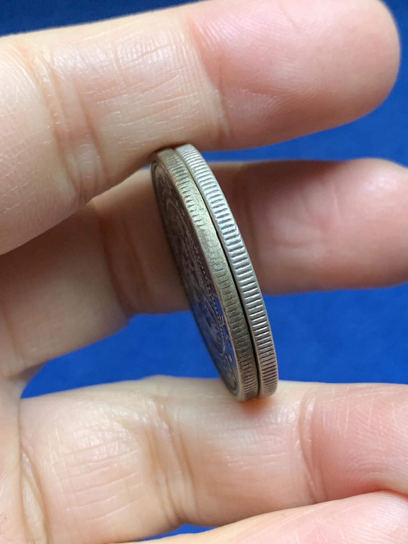 《竞宝斋》第455场 周日，周一 2场连拍 （全场包邮，欢迎送拍） 两枚一组 日本龙洋50钱银币