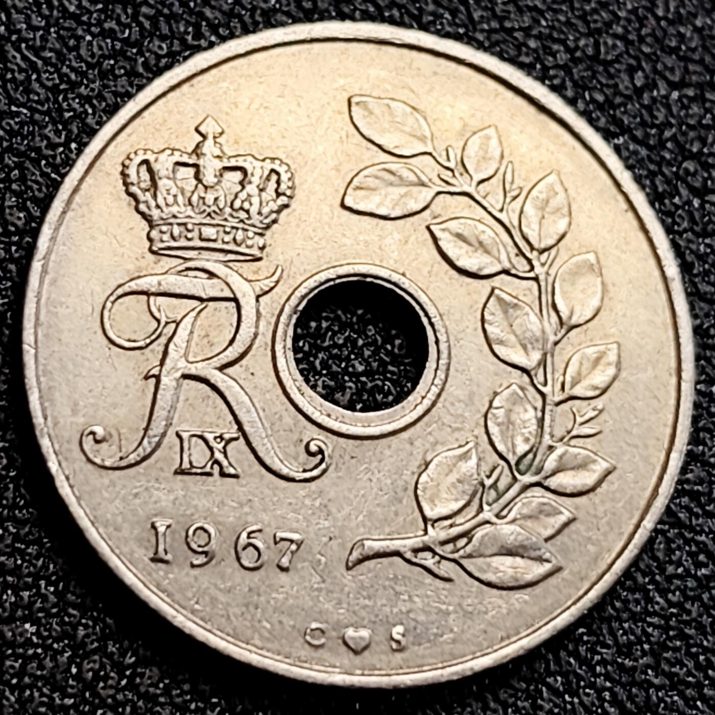 泉币菌-第164场-新年第七场 精品福利场 丹麦1967年25欧尔中孔镍币 玛格丽特二世花押 