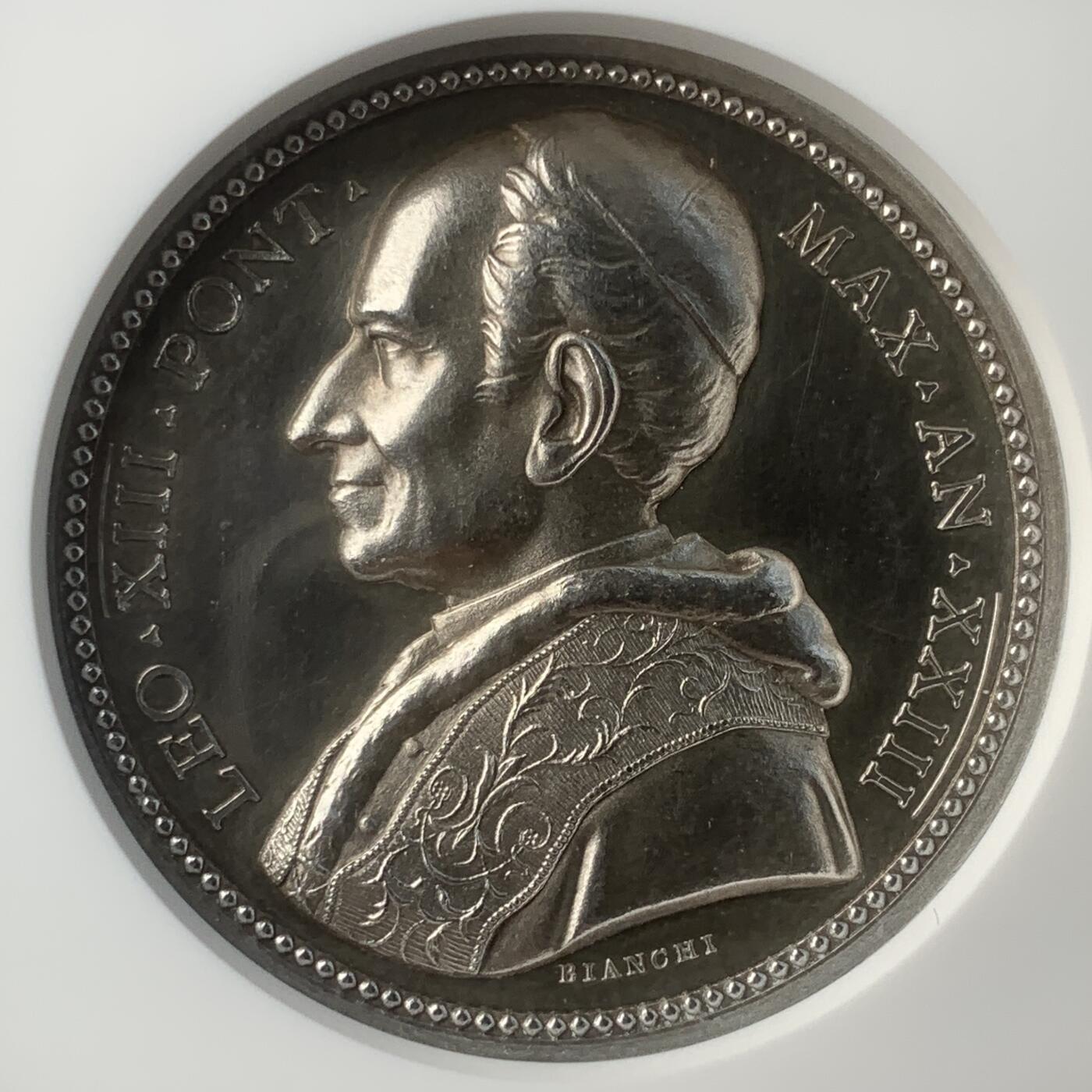 掌中浮雕-藏着的欧洲第048场 NGC UNC ：梵蒂冈教皇利奥十三世银章，44mm