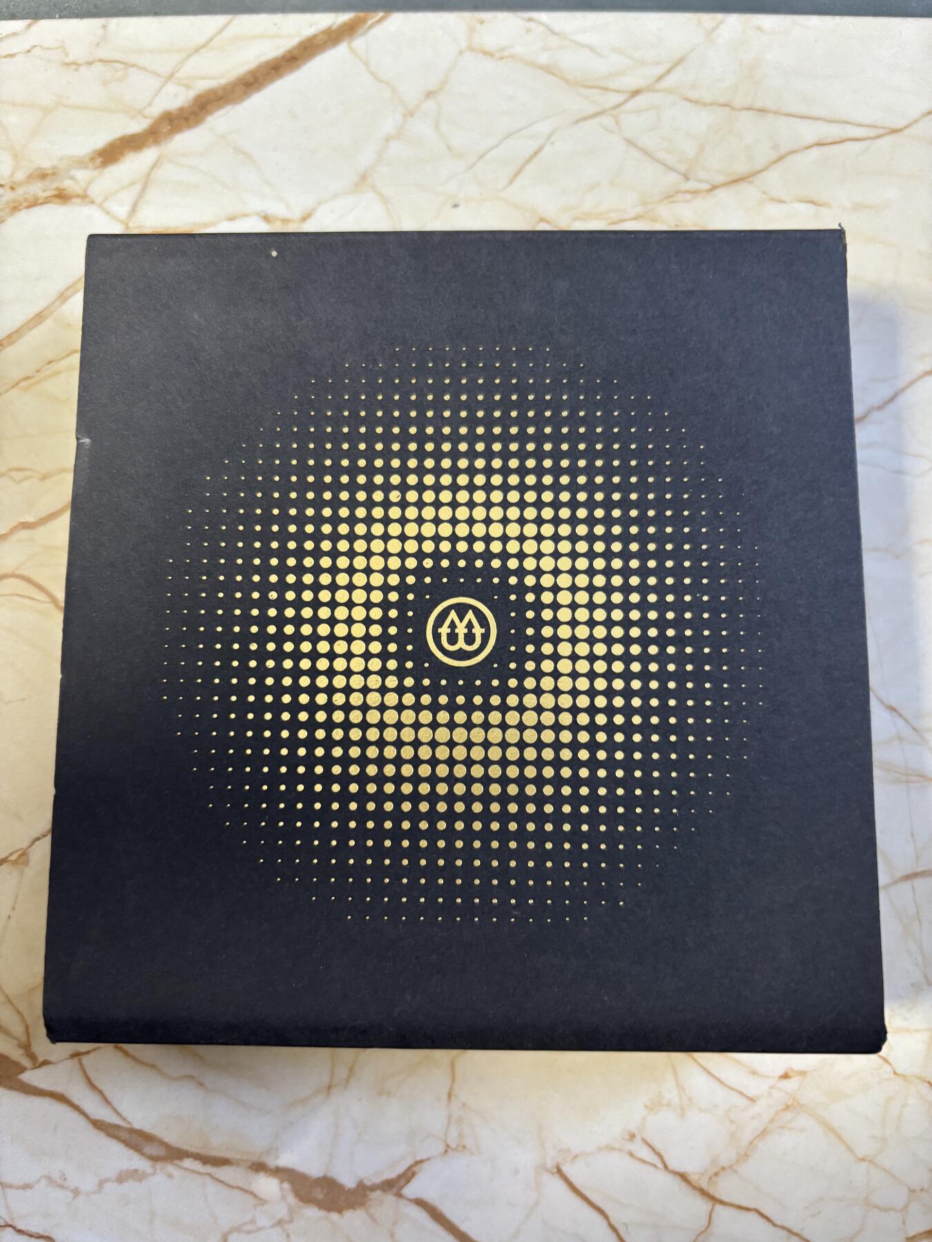 第187期拍卖 喀麦隆2024年银河思考者贝尔三重态 精制纪念银币，999银，17.5克，发行700枚