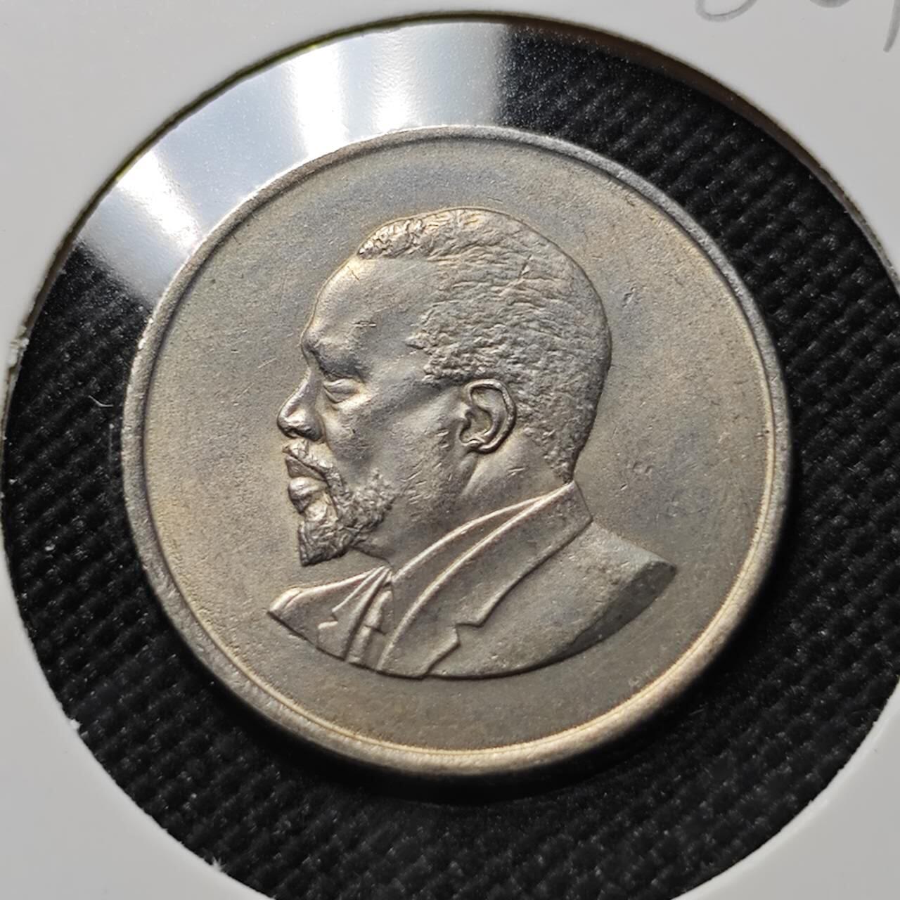 KK钱币收藏小铺  第386期  2月预留时间 周末发货  1966肯尼亚50分 开国头像无语版