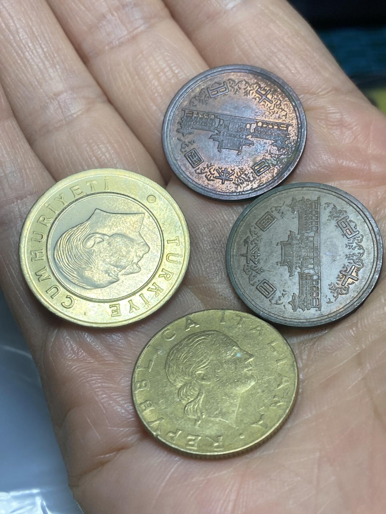 2026年第四场(总第一百七十三场）外国好品散币场(免佣金) 散币4枚：土耳其🇹🇷2024年1，意大利🇮🇹1979年200里拉，日本🇯🇵昭和四十六年五十年10円