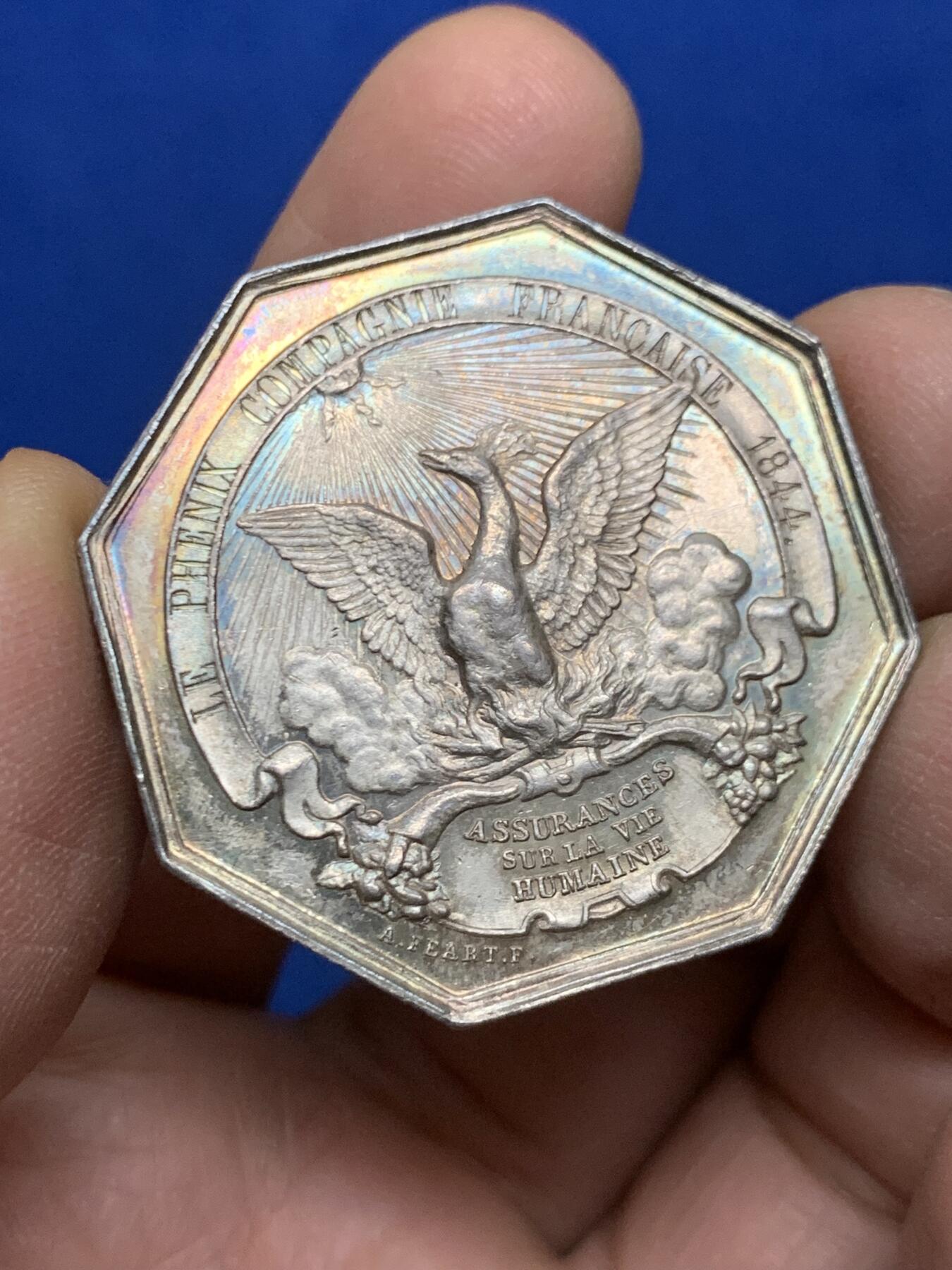 《竞宝斋》第455场 周日，周一 2场连拍 （全场包邮，欢迎送拍） 法国1844年菲利普一世头像菲尼克斯人寿保险八角银质代币，36MM，23.9克，手指边铭，五彩包浆