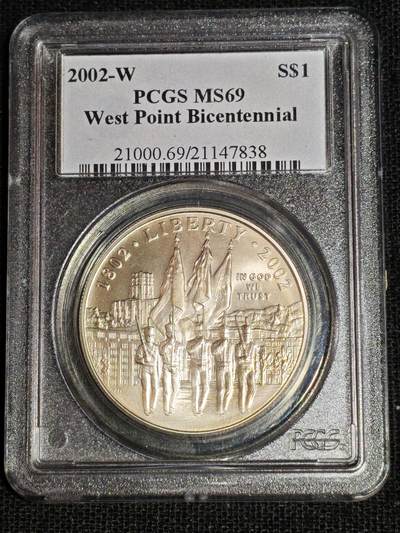刘世昌艺术品销售中心～虎踞龙蟠*金杨在线联拍群第514期 - 2002年美国“西点军校200周年” 纪念银币（PCGS   MS69   串号：21147838）1枚。