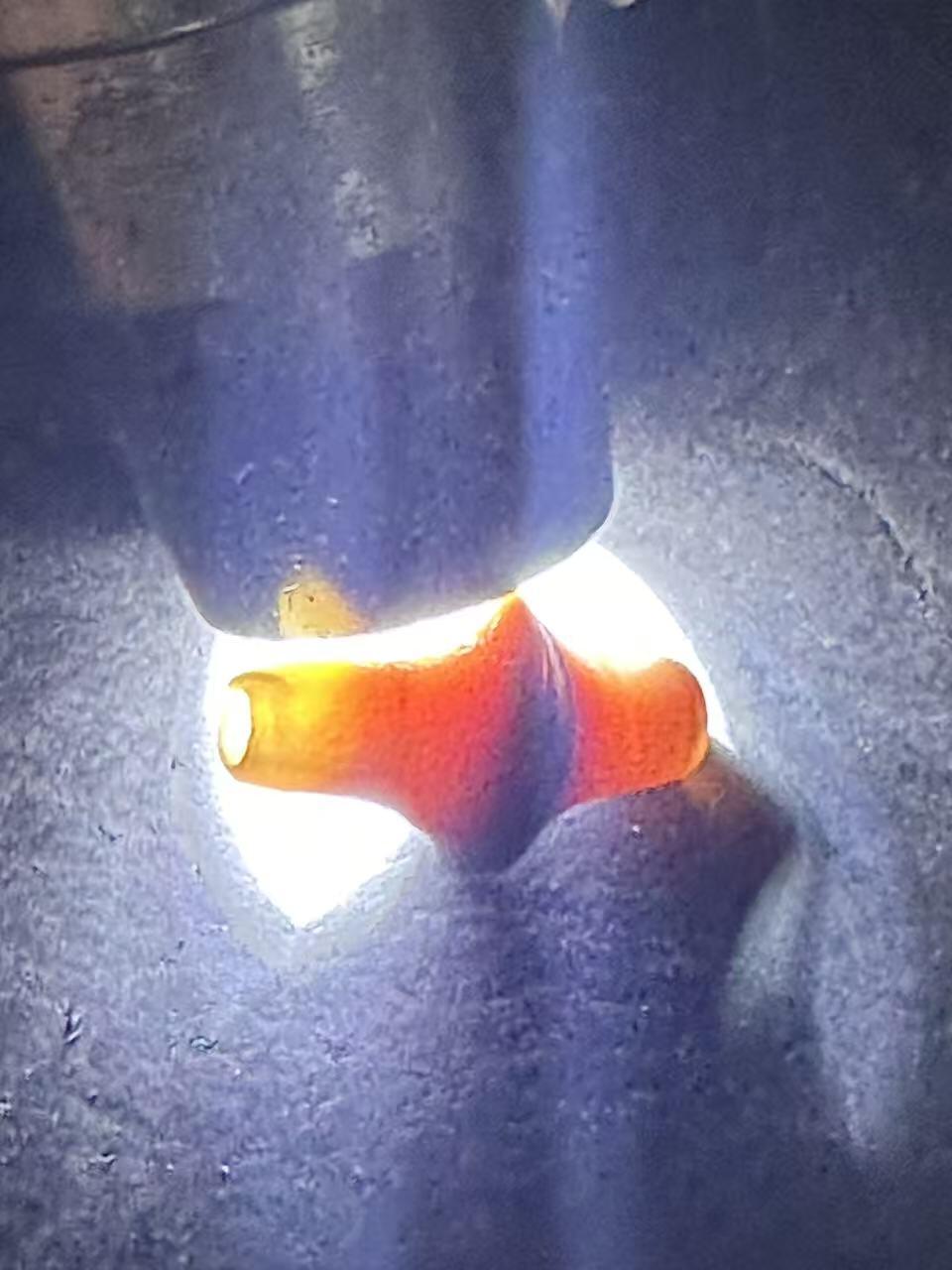 精美高玉化风化纹缠丝玛瑙碟珠一颗，