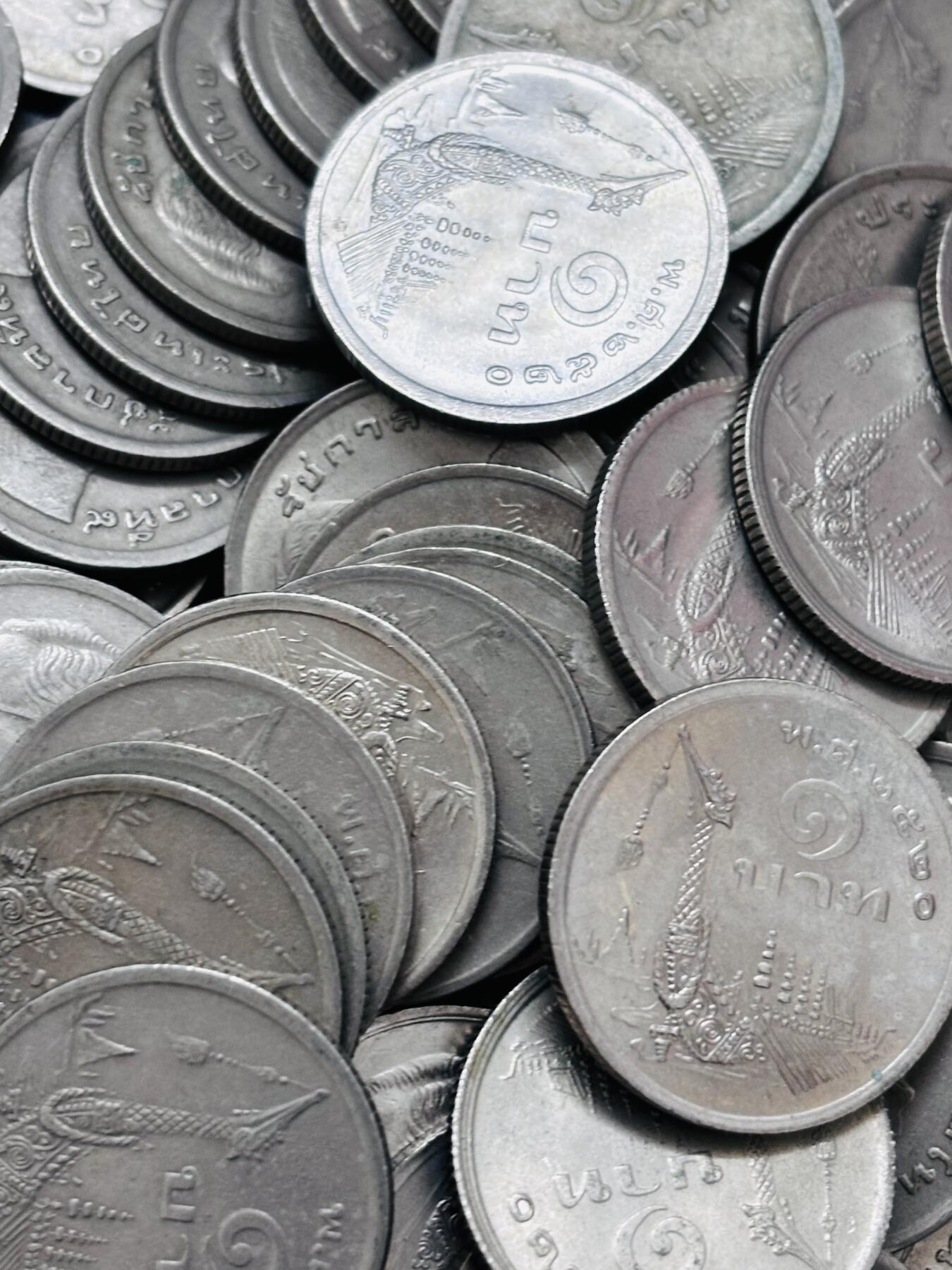 文馨钱币收藏 2026新年第二场（第 288 场）【长期接代拍品】 好品泰国 泰铢 100 枚没有挑，不少原光品，有没有错版龙船头不知道