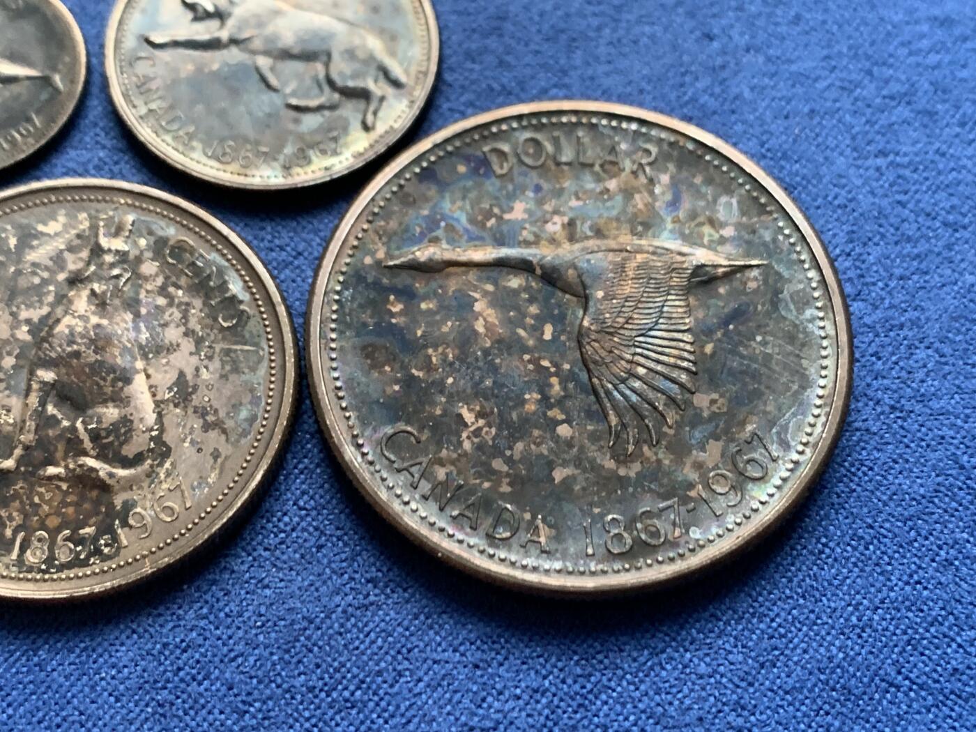 《竞宝斋》第455场 周日，周一 2场连拍 （全场包邮，欢迎送拍） 四枚一组 加拿大1967年10分/25分/50分/1元银币 总重约42.95克