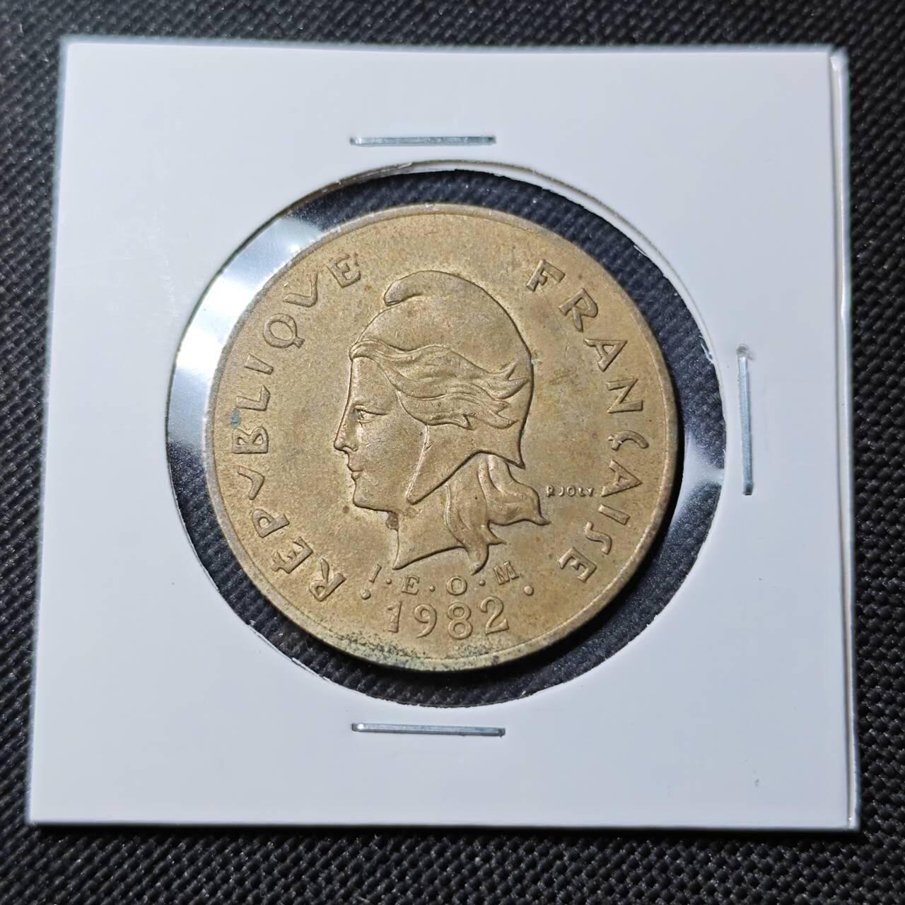 KK钱币收藏小铺  第387期  2月预留时间 周末发货  1982法属波利尼西亚100法郎