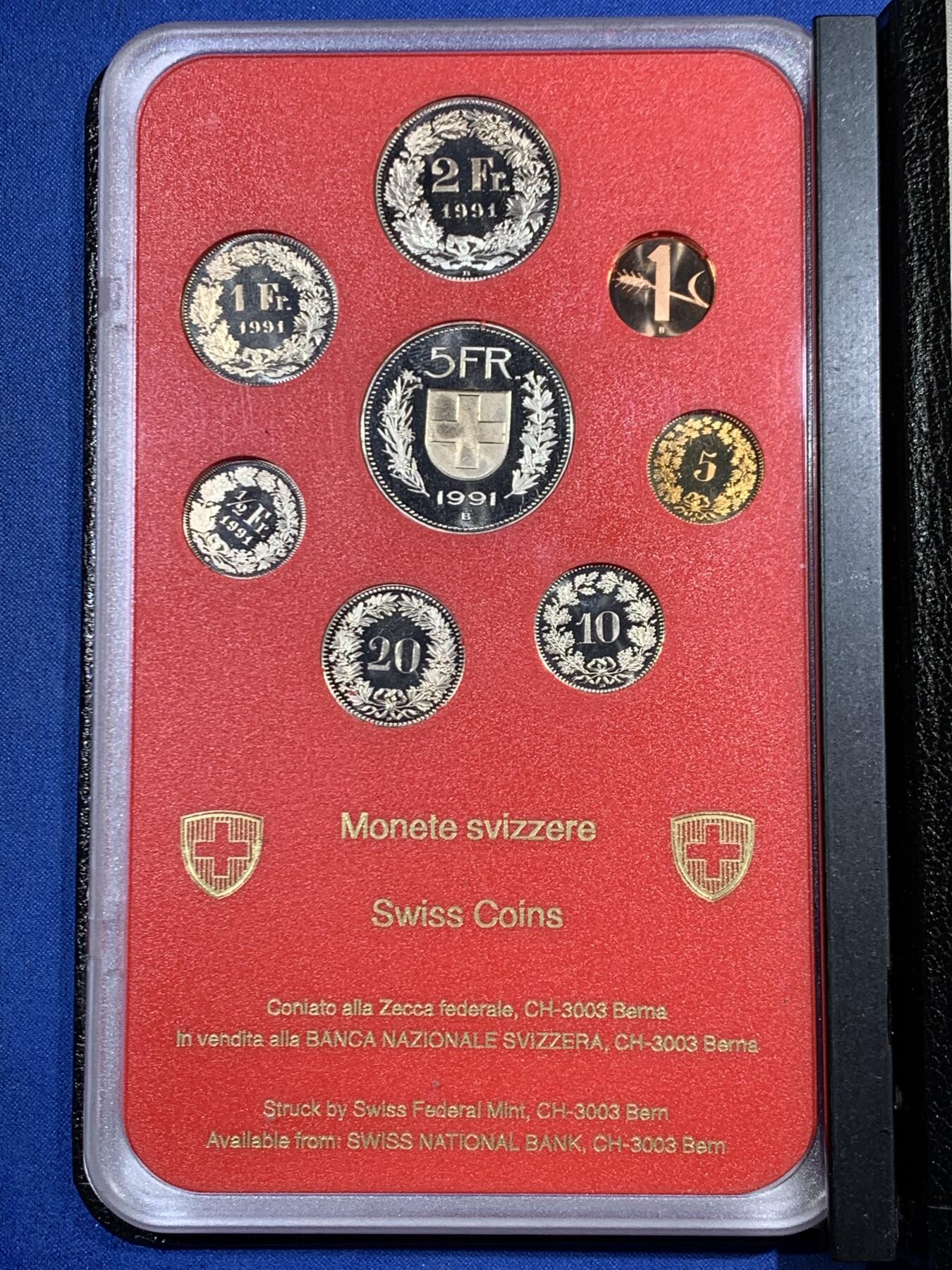 《竞宝斋》第455场 周日，周一 2场连拍 （全场包邮，欢迎送拍） 瑞士1991年精制套币 带纸套 册装