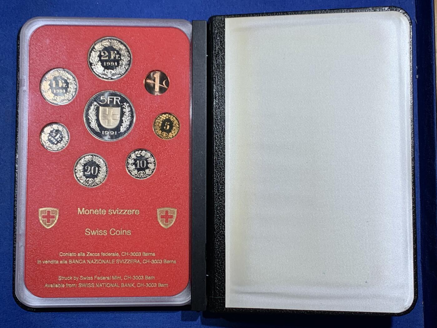 《竞宝斋》第455场 周日，周一 2场连拍 （全场包邮，欢迎送拍） 瑞士1991年精制套币 带纸套 册装