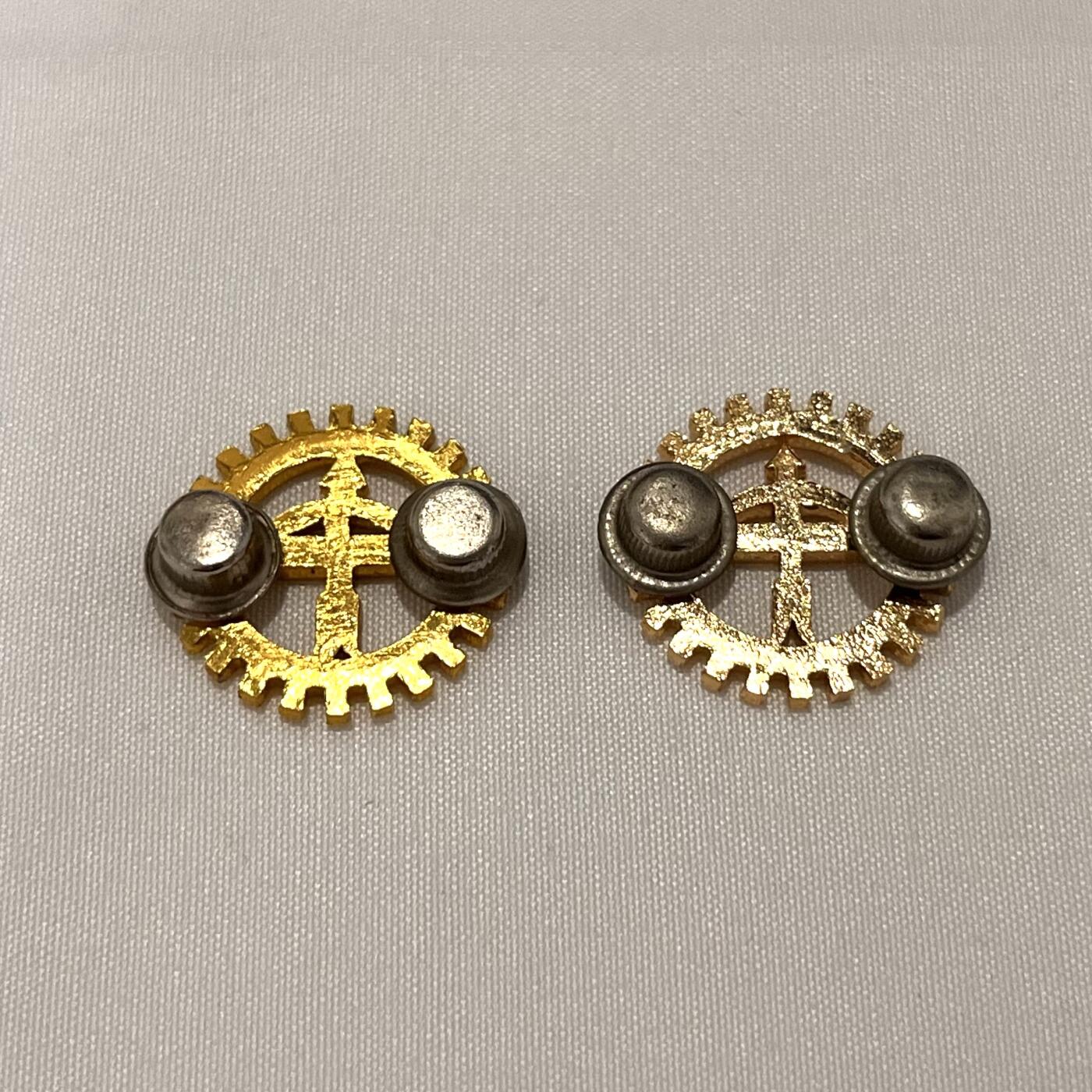 韵星假日拍卖第三十五期 -- Rimey Holidays Auction 34 【国军兵科领章】兵工兵科领章一对