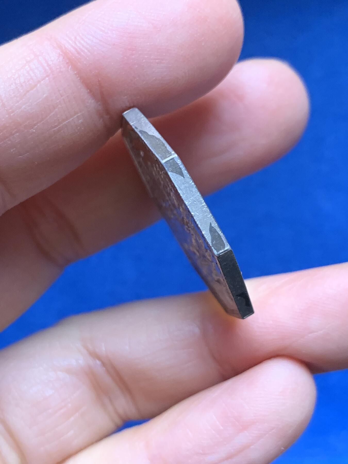 《竞宝斋》第455场 周日，周一 2场连拍 （全场包邮，欢迎送拍） 法国1819年里昂火灾互助保险公司八角银质代币，非常少见的避火兽蝾螈，12克，30.2mm，早期光边原铸