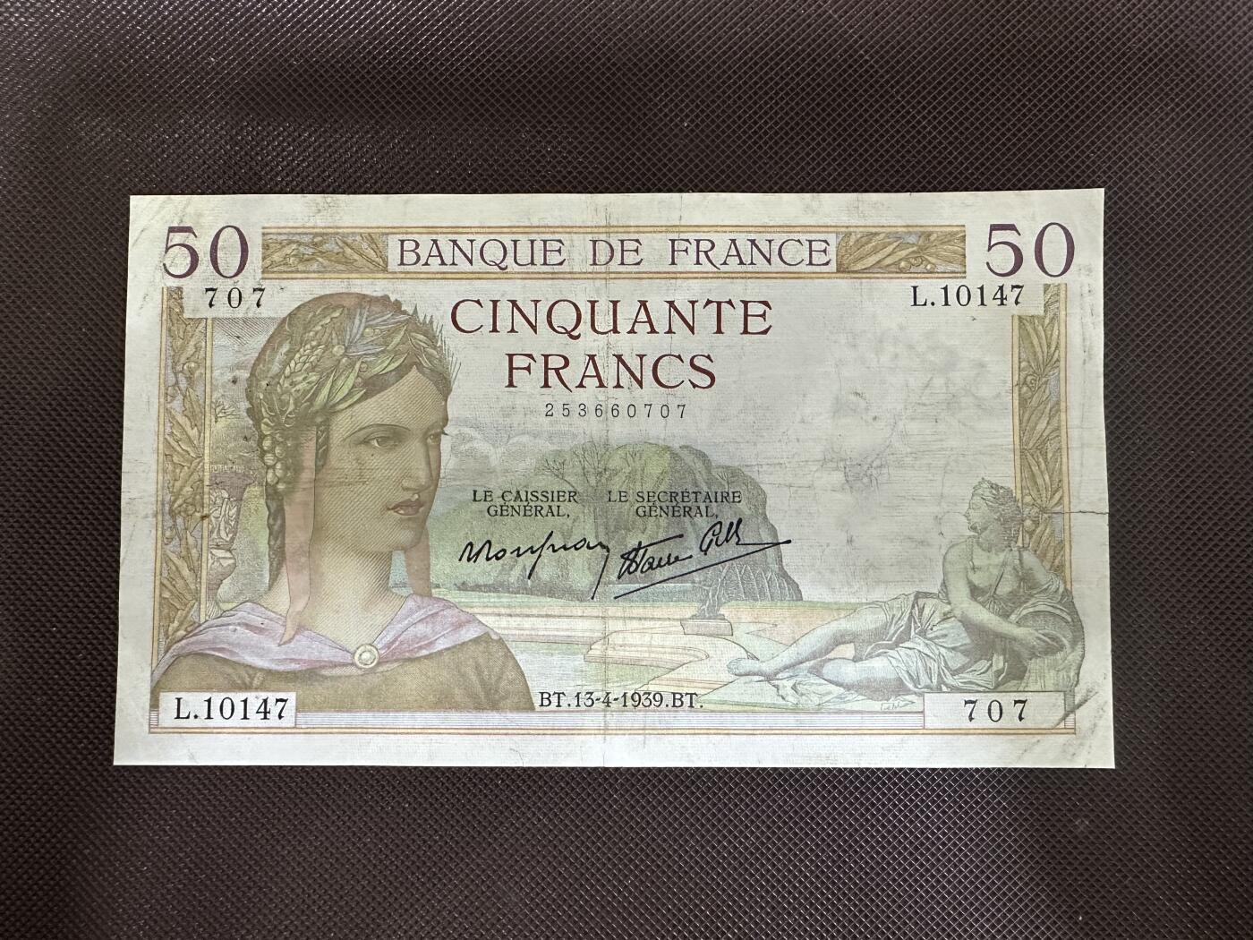 喜羊羊钱币收藏2025第12期(流通品相场) 	法国	P-85b 1939年50法郎	品相如图				L.10147 707			