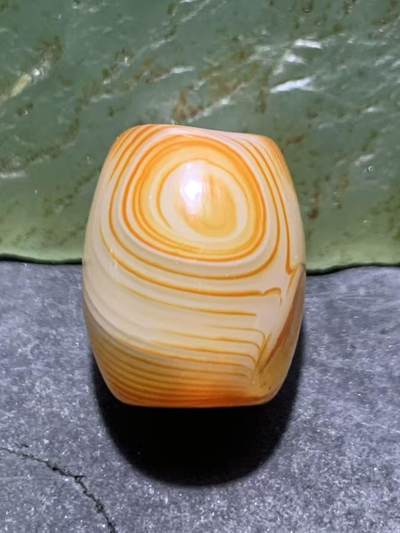 高玉化荔枝冻天眼纹缠丝玛瑙随形桶珠一颗 - 高玉化荔枝冻天眼纹缠丝玛瑙随形桶珠一颗