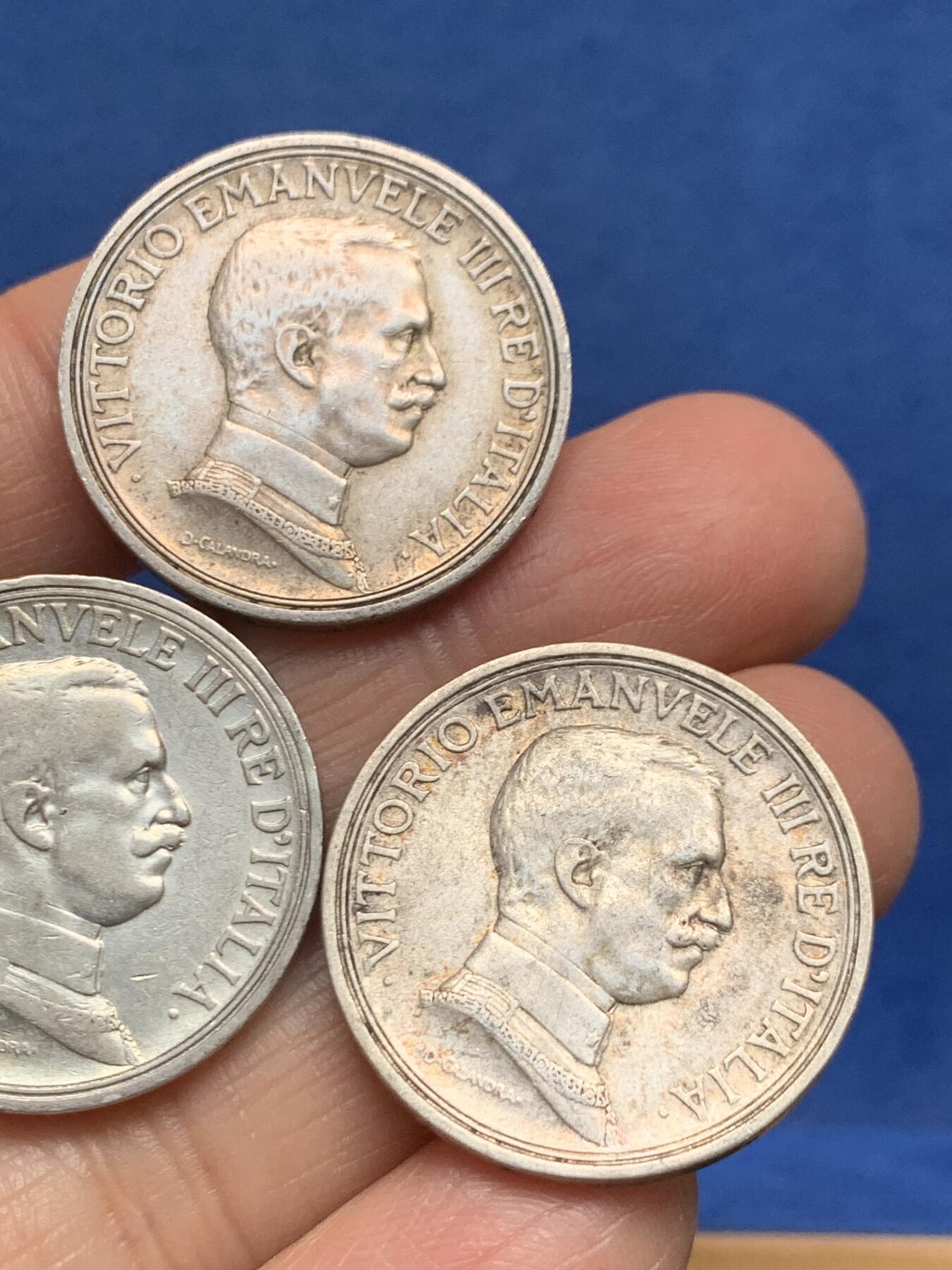 《竞宝斋》第455场 周日，周一 2场连拍 （全场包邮，欢迎送拍） 三枚一组 意大利1914年马车女神2里拉银币 27mm 总重29.8克