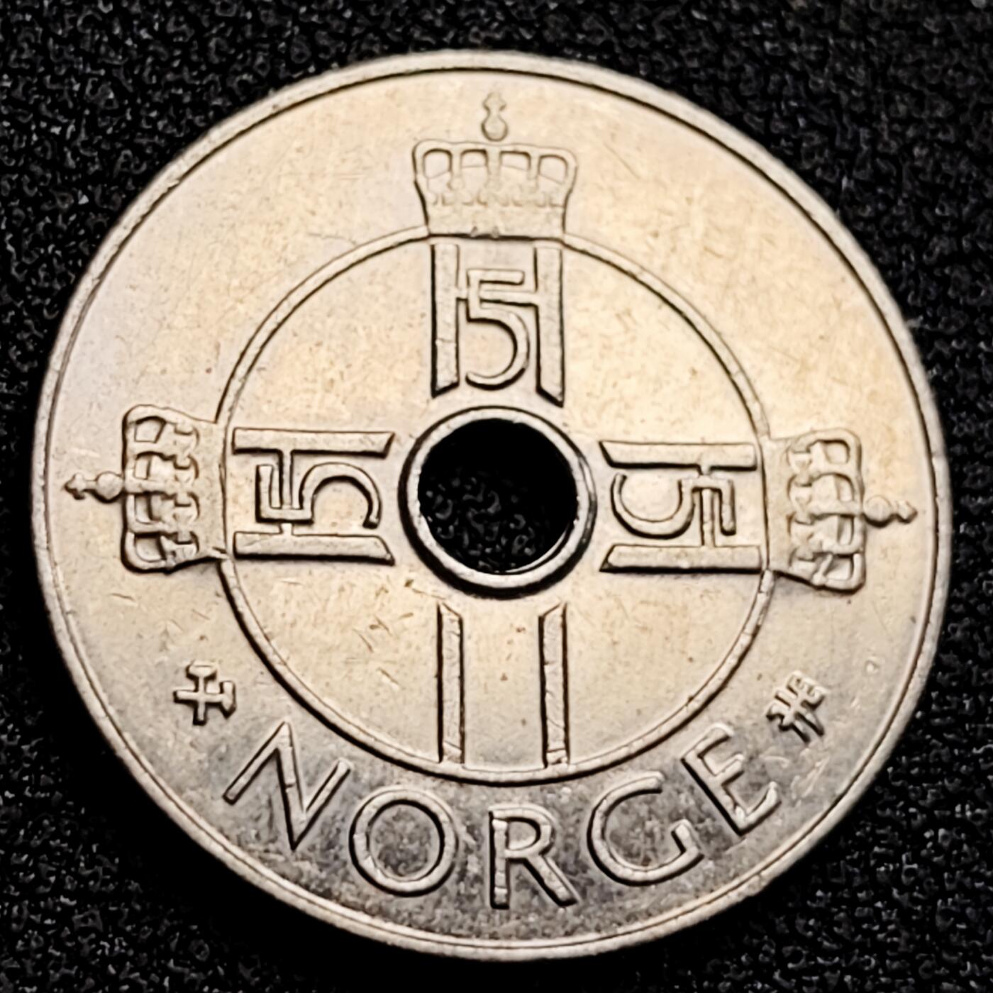 泉币菌-第164场-新年第七场 精品福利场 哈拉尔五世小鸟 挪威1克朗圆孔铜镍硬币 21.0毫米 4.3克