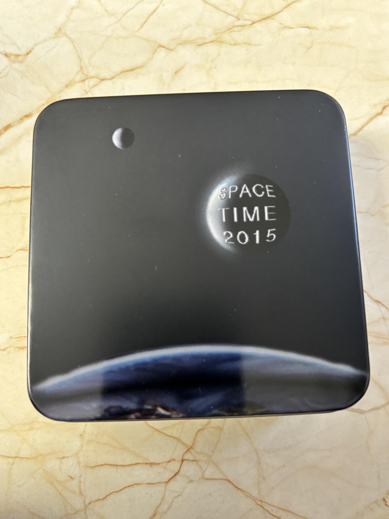 第187期拍卖 获奖库克2015年时空连续体银球镶嵌凹凸面纪念银币，999银，1/2盎司，发行1500枚