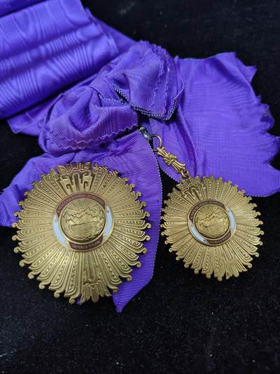 0元起拍勋章 第323期 咸鱼国勋章拍卖专场 1月7日（周三）下午6：00开始 秘鲁 纯银镀金 大十字级杰出服务勋章